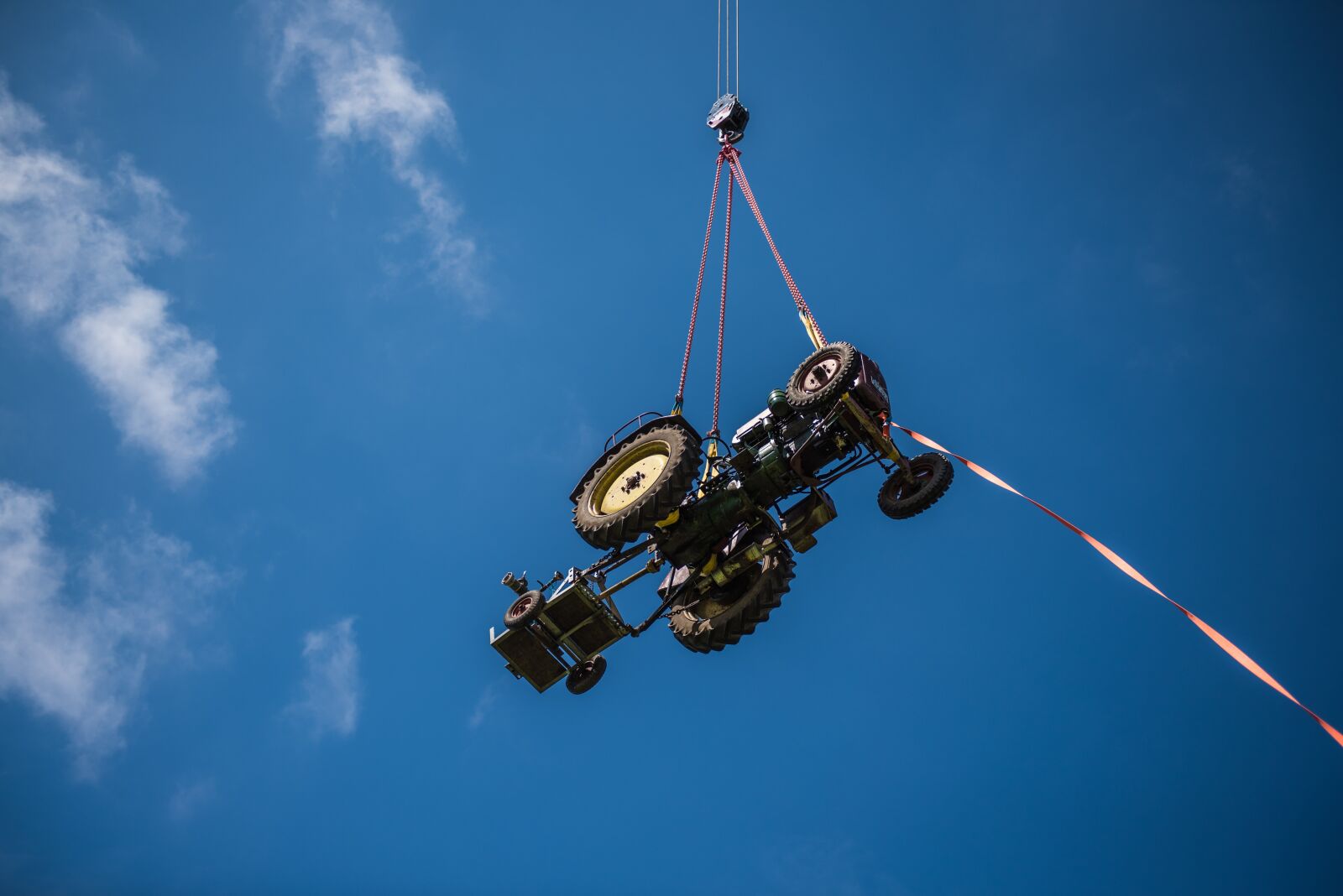 Nikon D810 sample photo. Sky, tractors, tractor photography