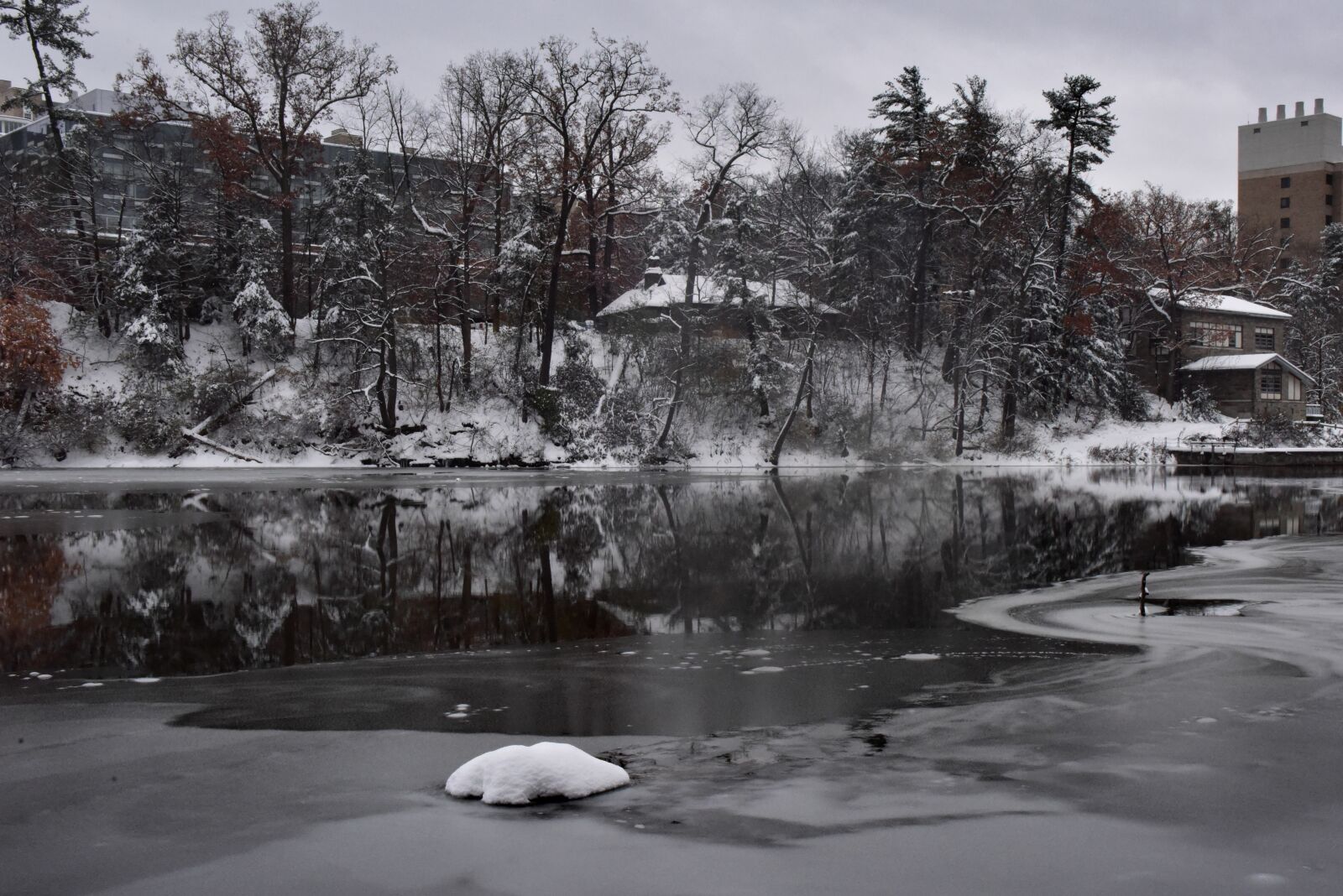 Nikon D810 sample photo. Winter lake, snow lake photography