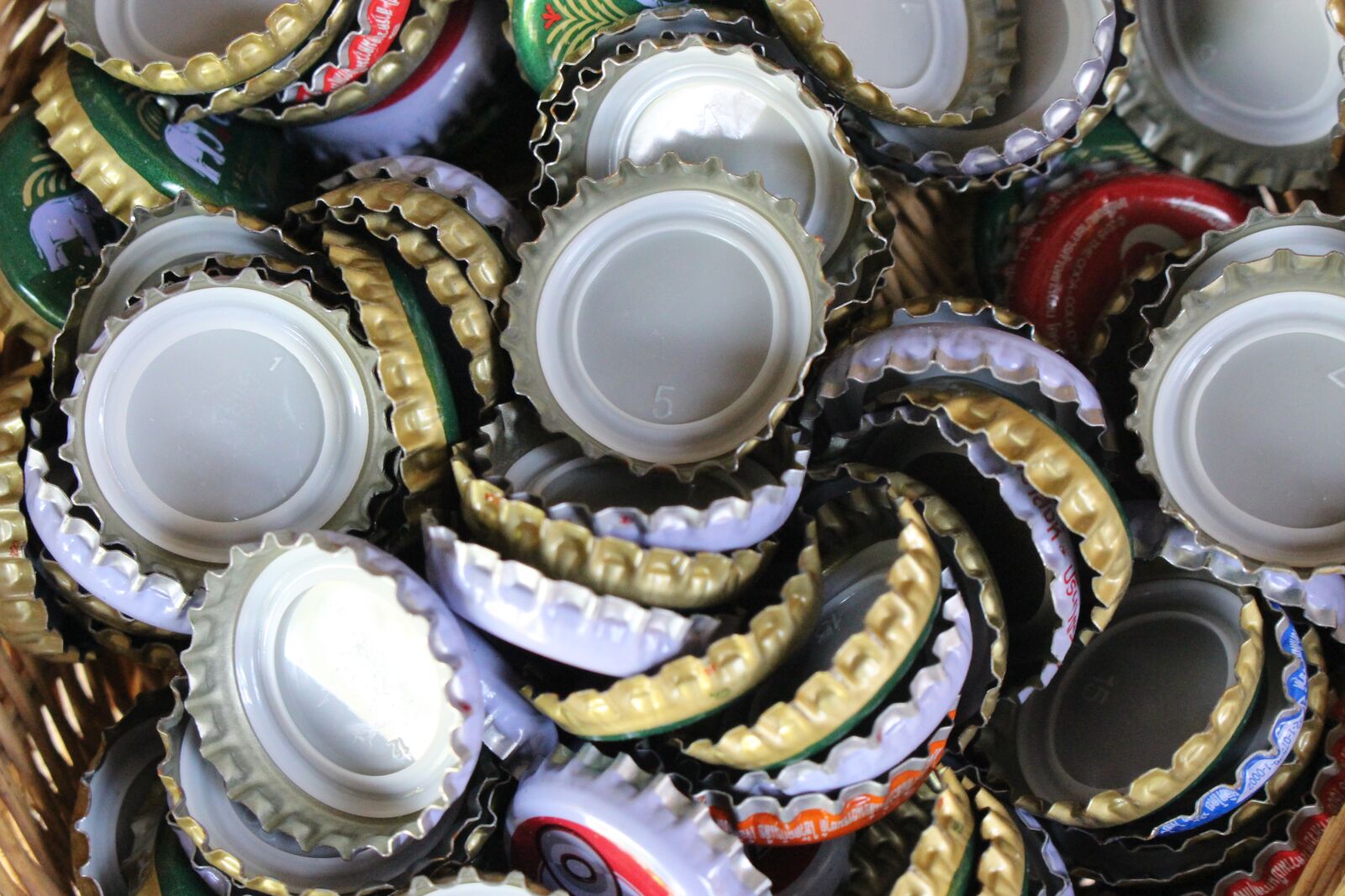 Canon EOS 700D (EOS Rebel T5i / EOS Kiss X7i) sample photo. Bottle tops, bottle caps photography