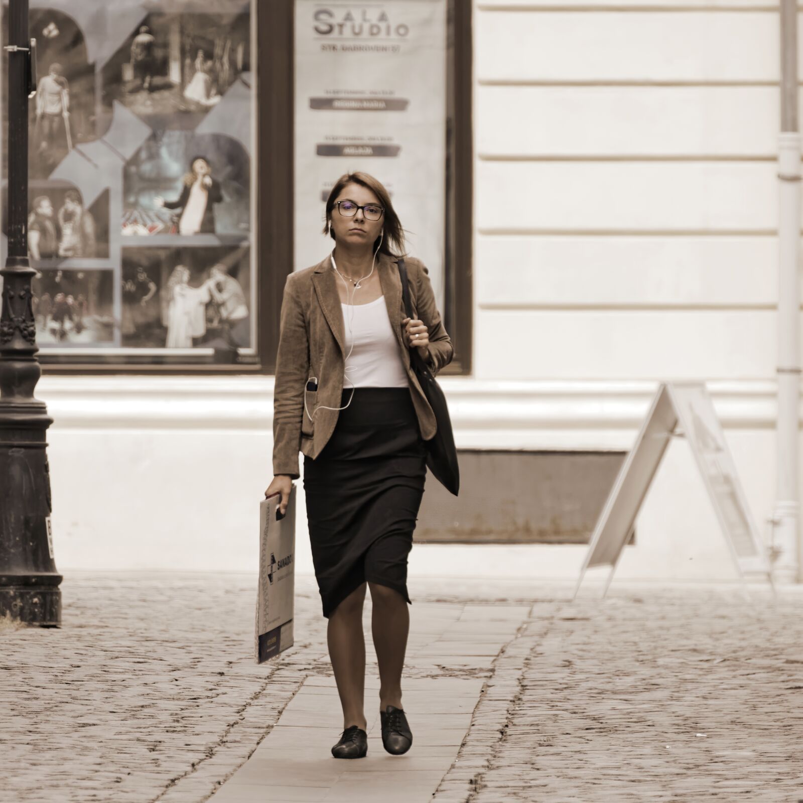 Nikon D5300 sample photo. Woman, young, going photography