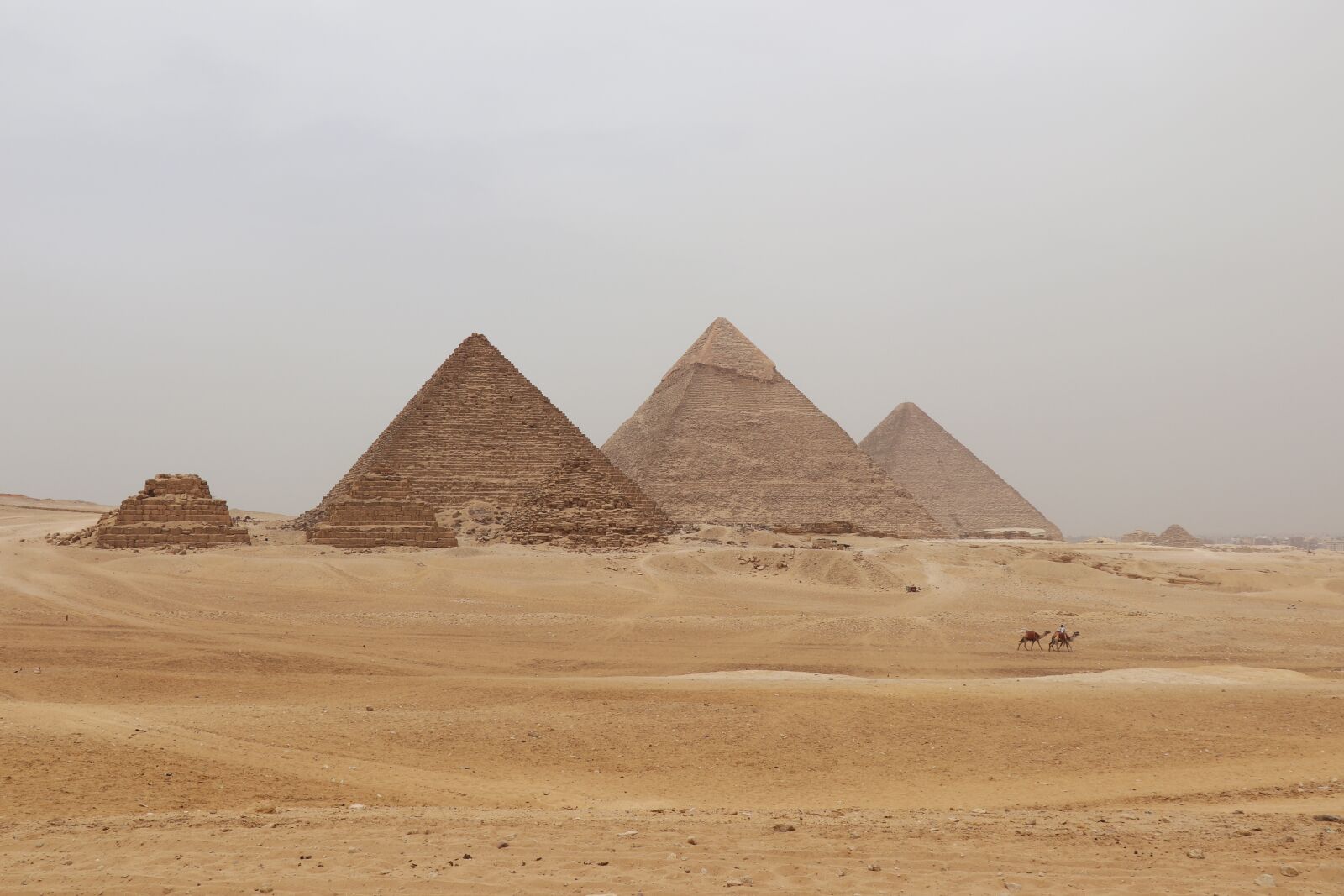 Canon EOS 77D (EOS 9000D / EOS 770D) sample photo. Egypt, pyramids, sand photography