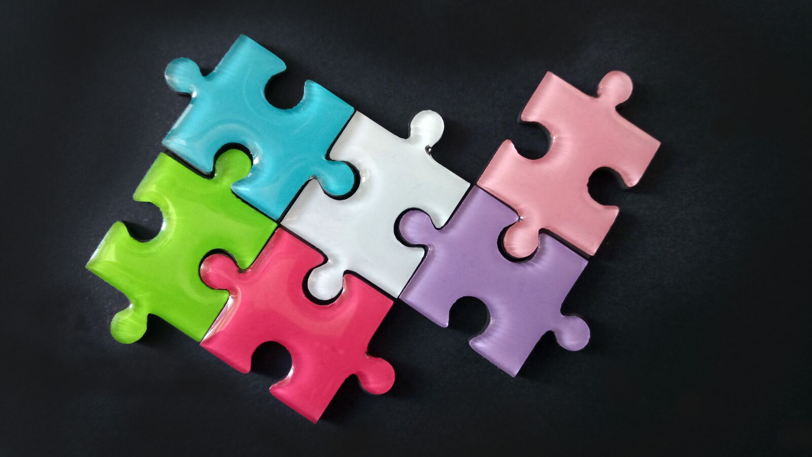 SHIFT 6M sample photo. Puzzle, cooperation, team photography