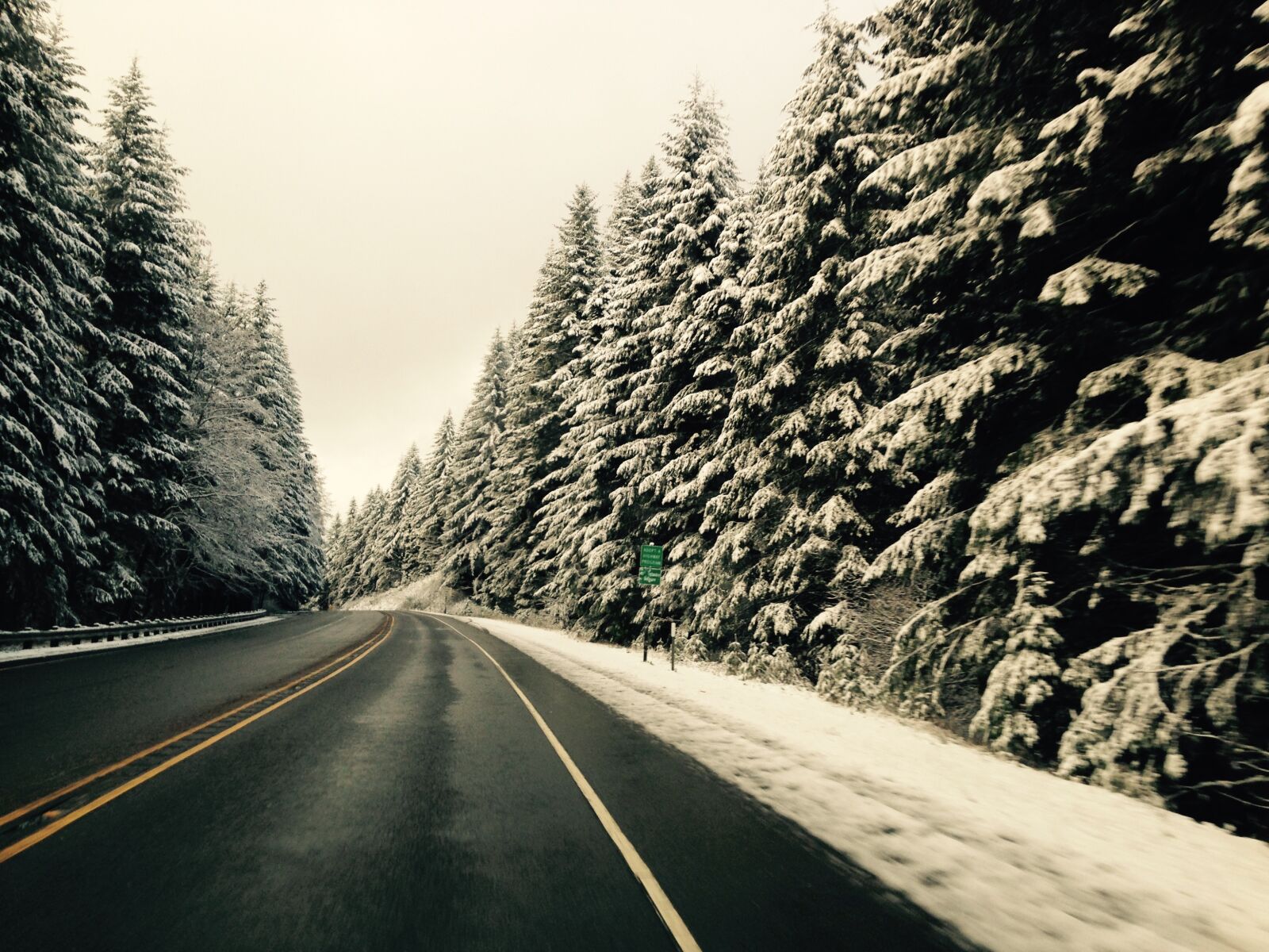 Apple iPhone 5c sample photo. Snow, oregon, mountain photography