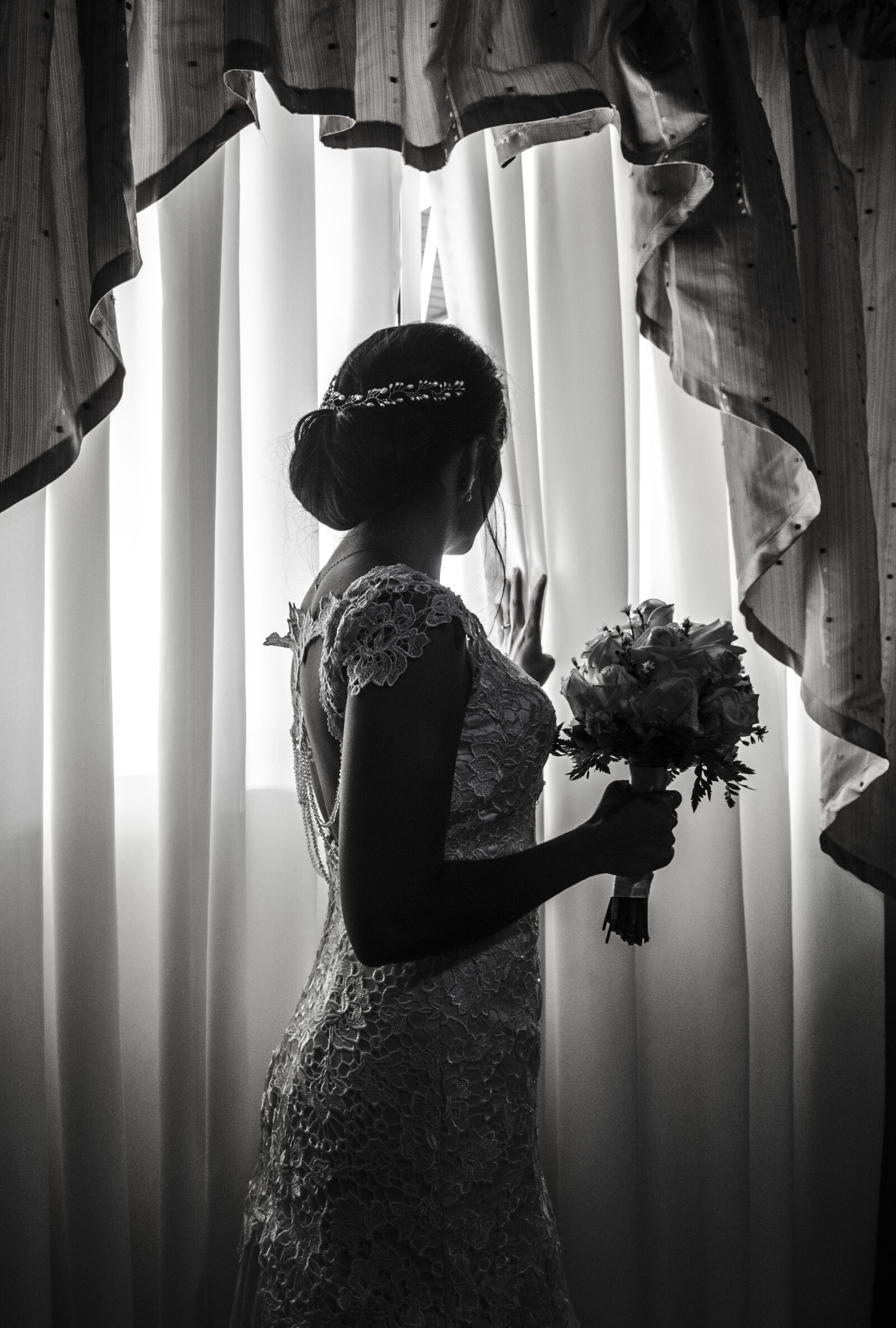 Nikon D5100 sample photo. Adult, bouquet, curtain, fashion photography
