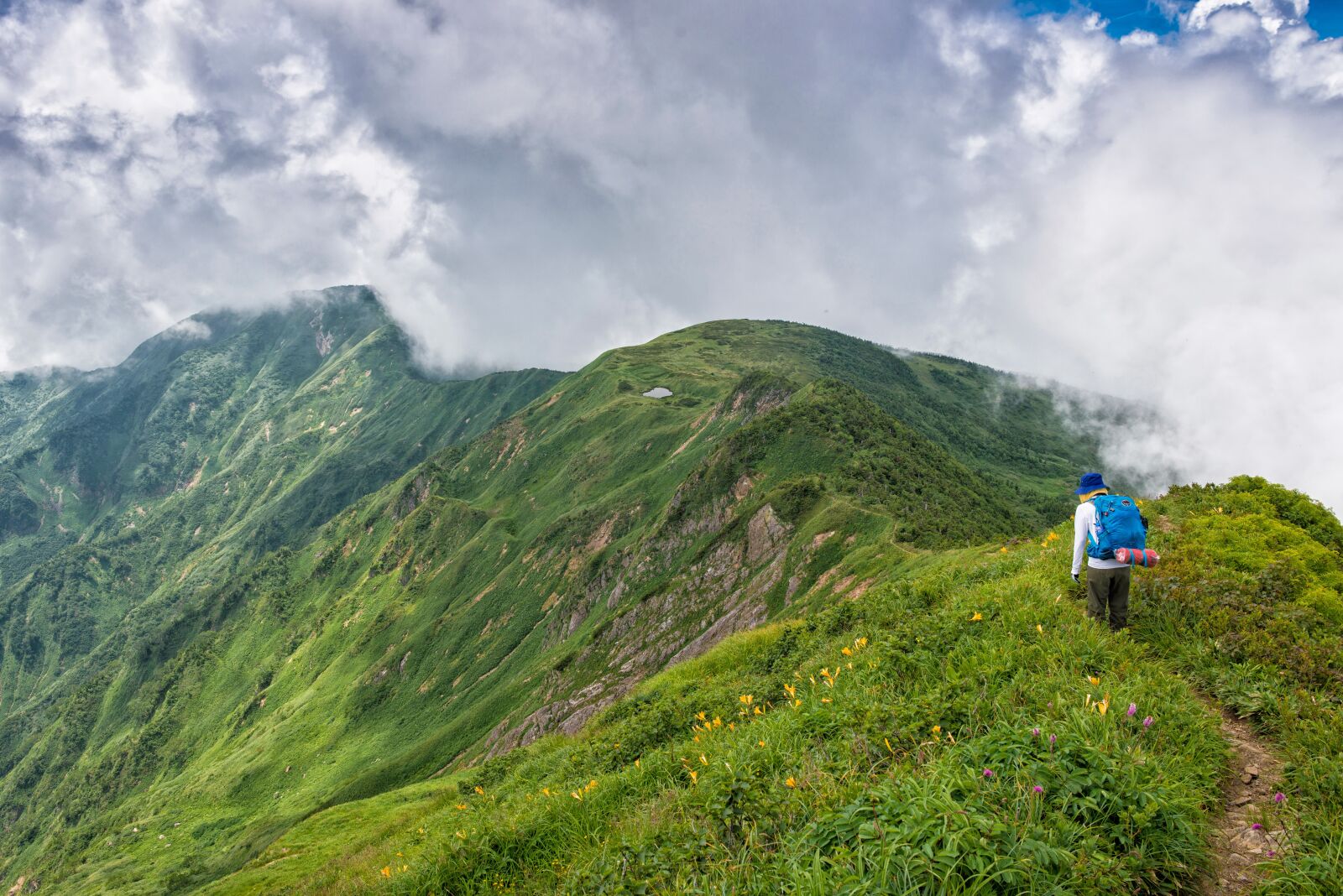 Nikon D800E sample photo. Mountain, trekking, hakusan photography