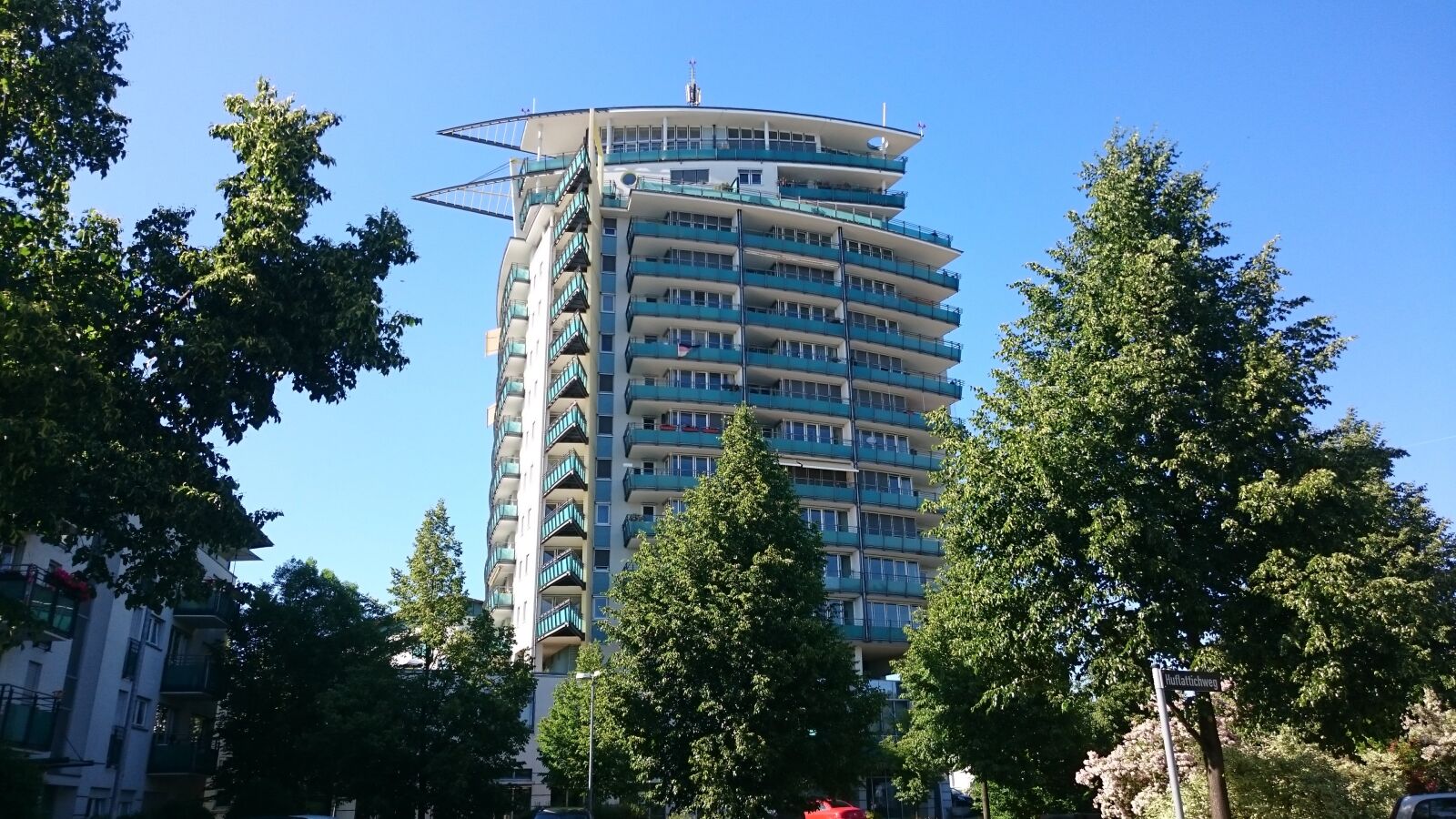 Sony Xperia Z3 sample photo. House, city, urban photography