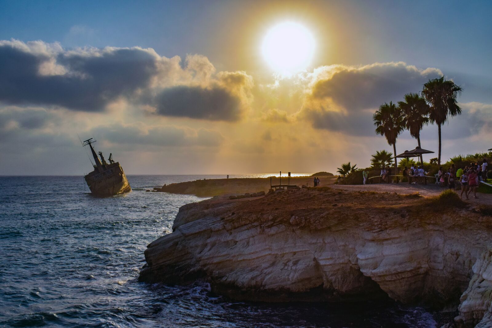 Nikon D3300 sample photo. Shipwreck, sea, sky photography