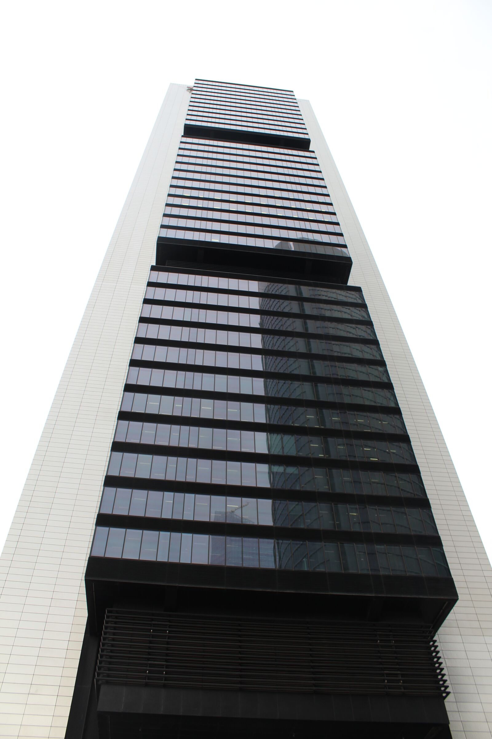 Canon EOS 1200D (EOS Rebel T5 / EOS Kiss X70 / EOS Hi) sample photo. Spain, madrid, torres photography