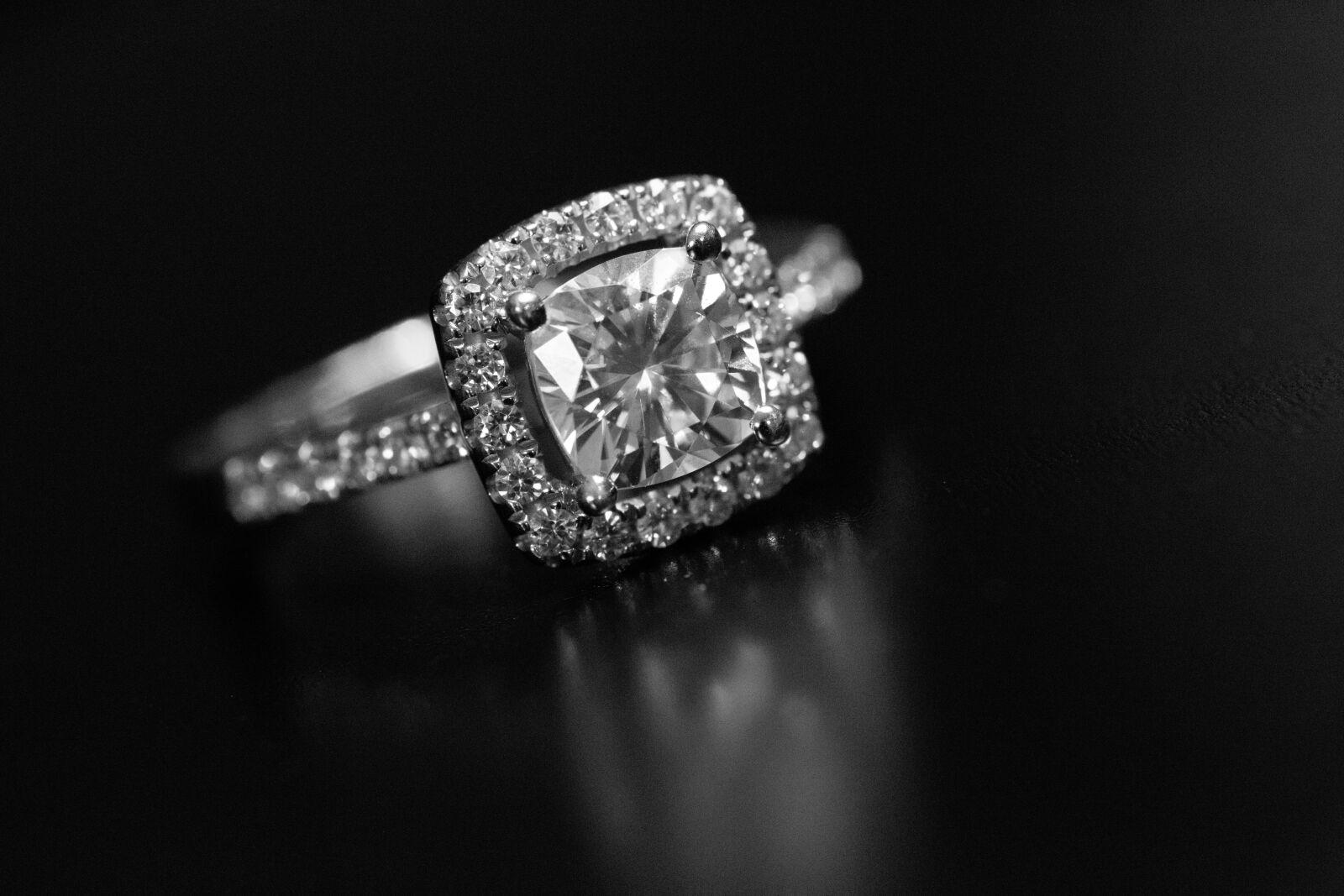 Canon EOS 5D Mark III sample photo. Diamond, engagement, ring, halo photography
