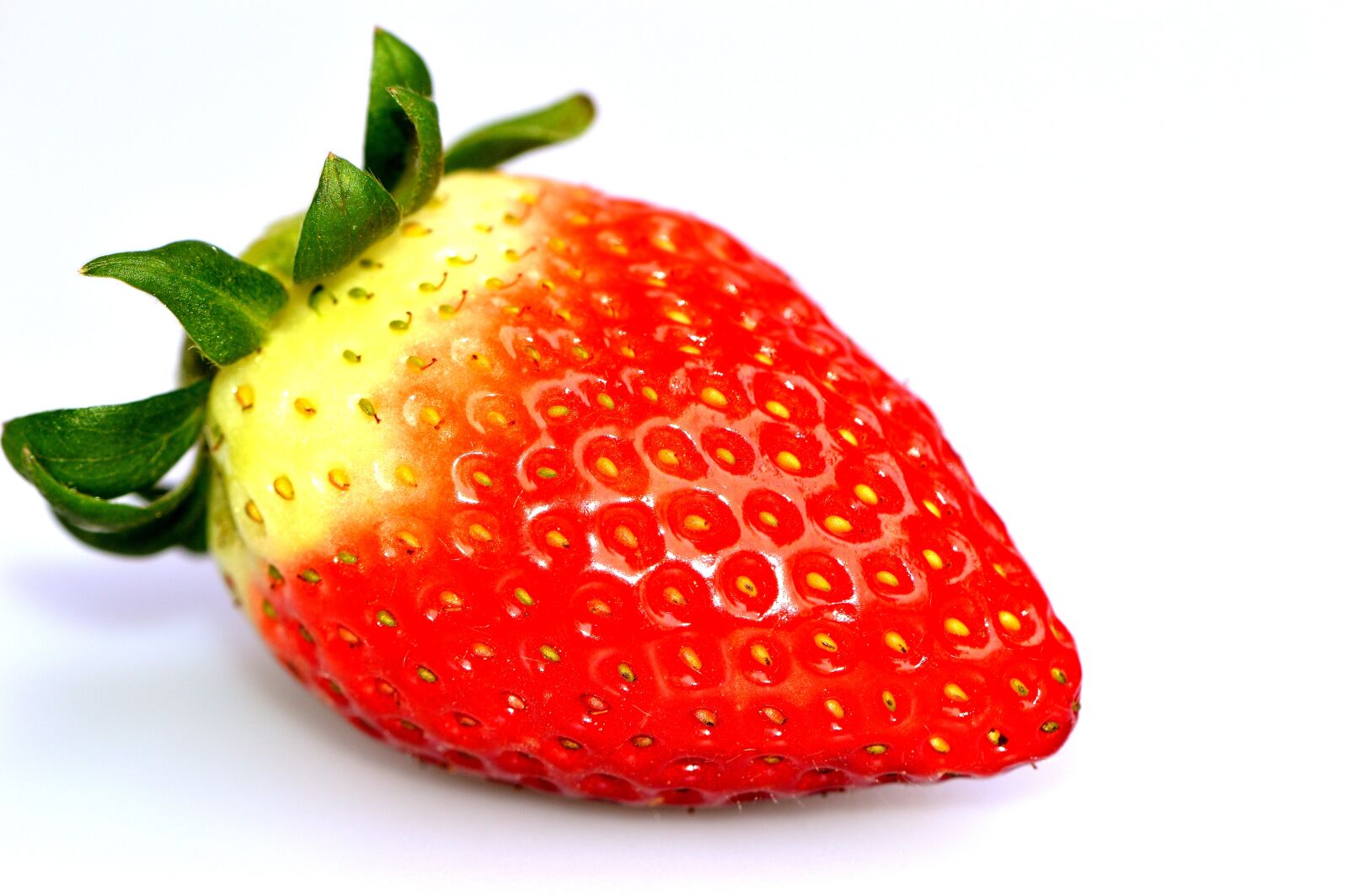 Nikon D3200 sample photo. Strawberry, fruit, berry photography