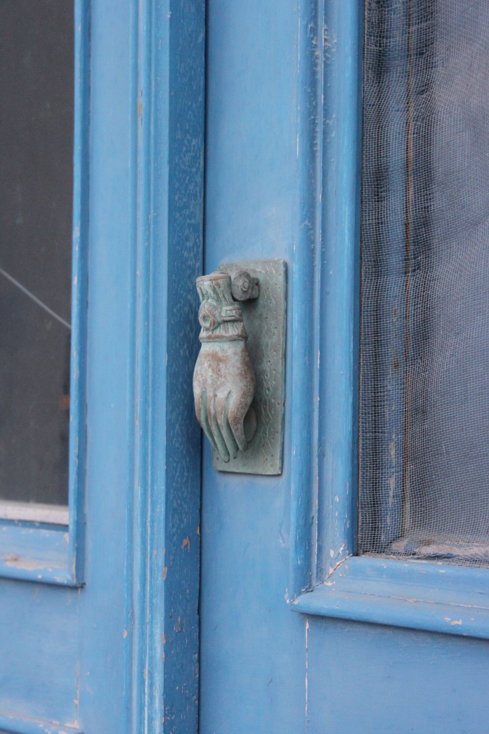 Canon EOS 500D (EOS Rebel T1i / EOS Kiss X3) sample photo. Door, wood, metal photography
