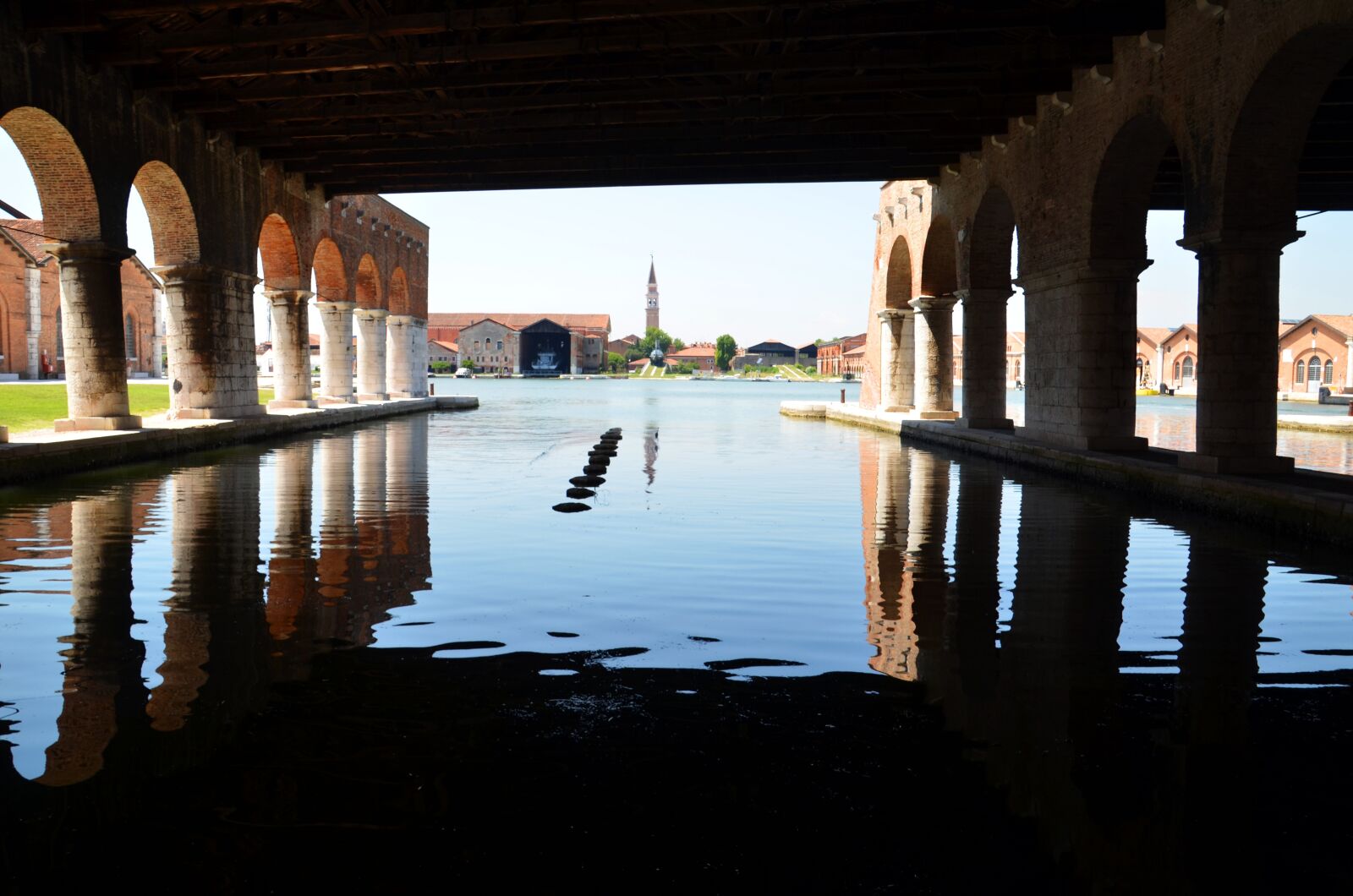 Nikon D7000 sample photo. Arsenale, the ship's hangar photography