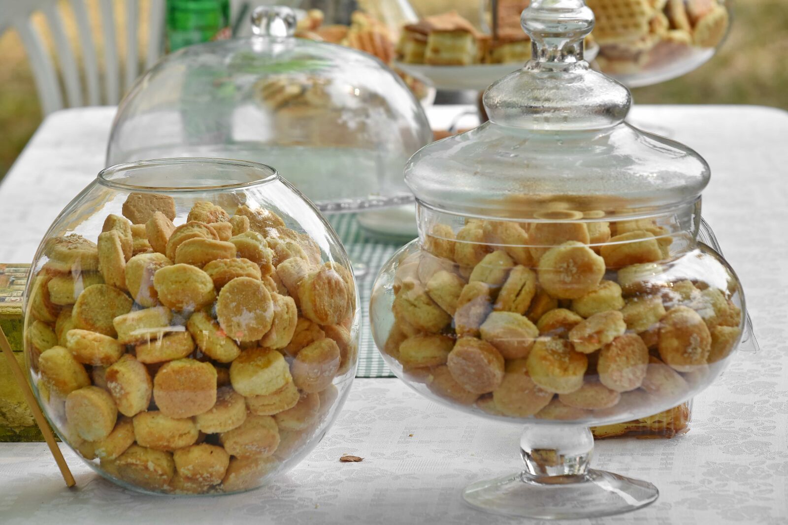 Nikon D5500 sample photo. Baked goods, bowl, cookies photography