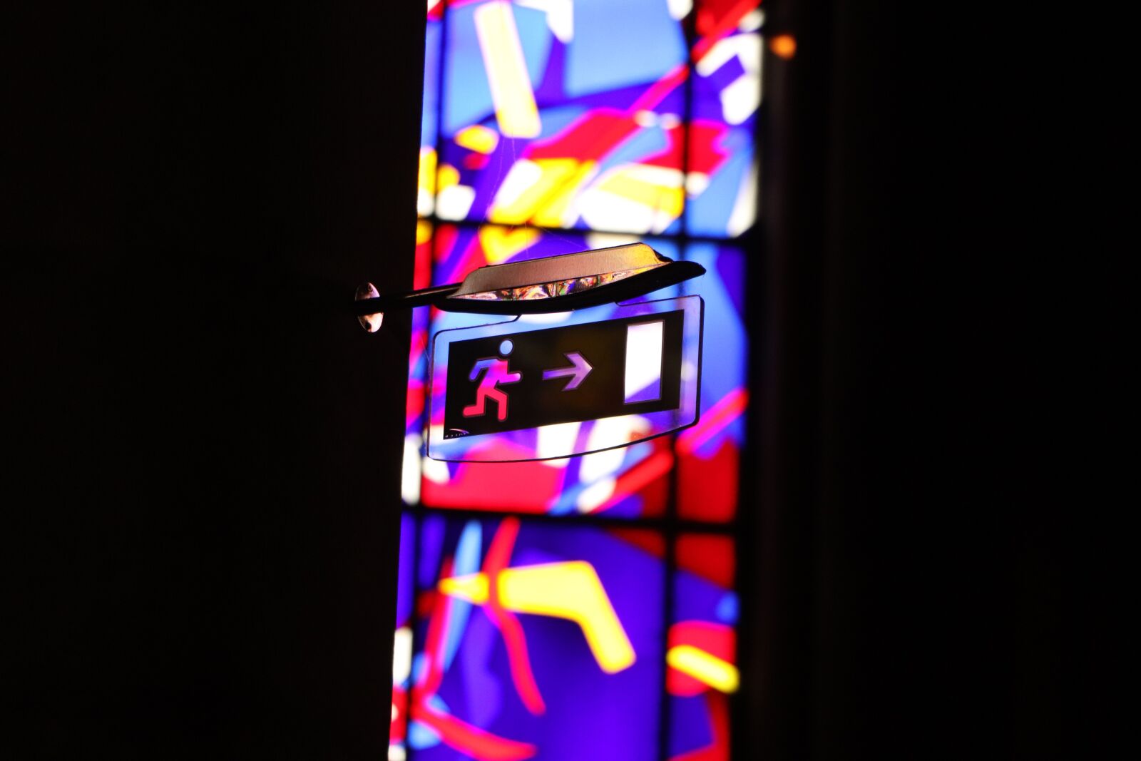 Canon EOS 800D (EOS Rebel T7i / EOS Kiss X9i) sample photo. Output, church, vitraille photography