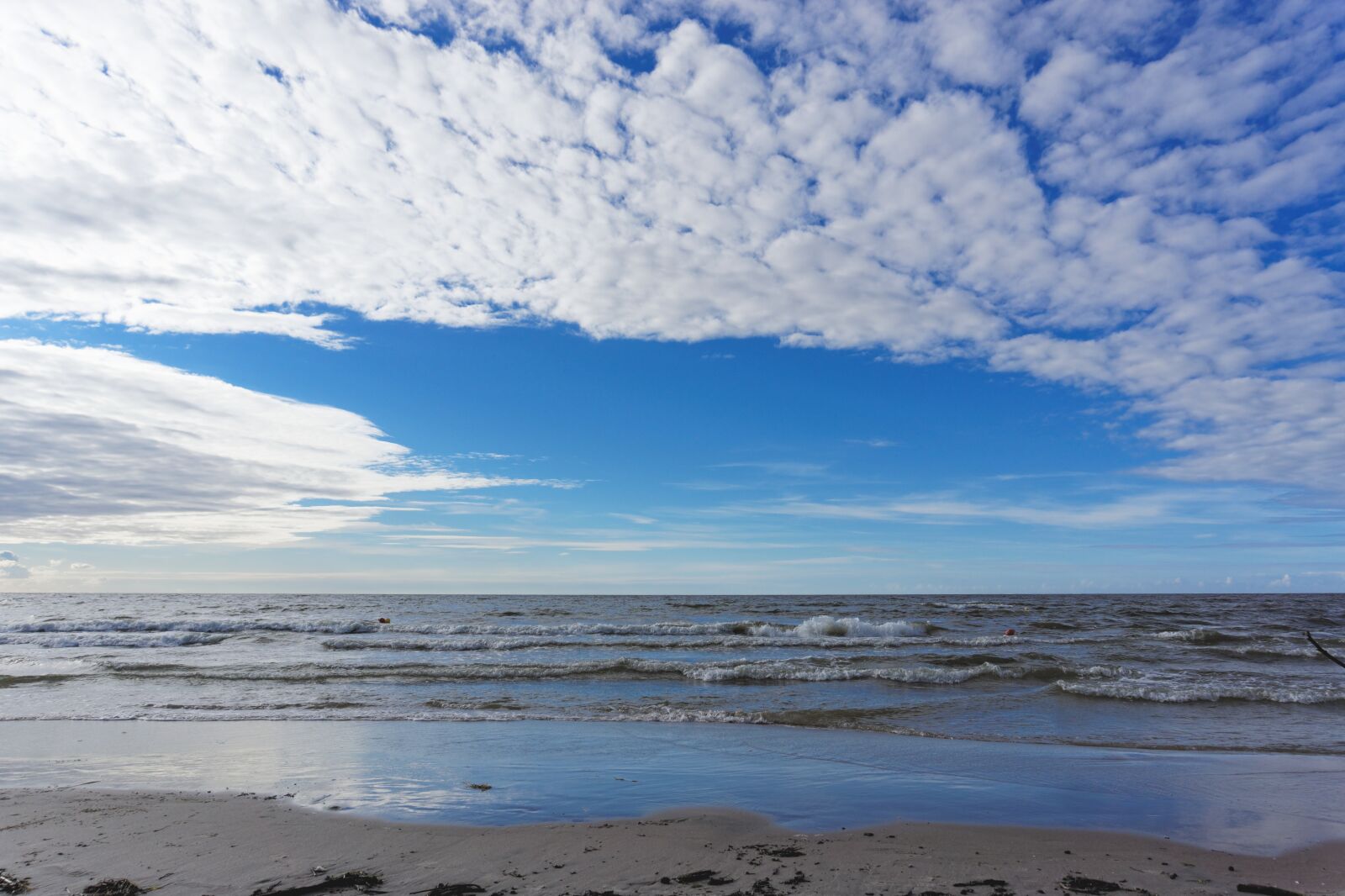 Sony a6000 sample photo. Sea, clouds, the waves photography