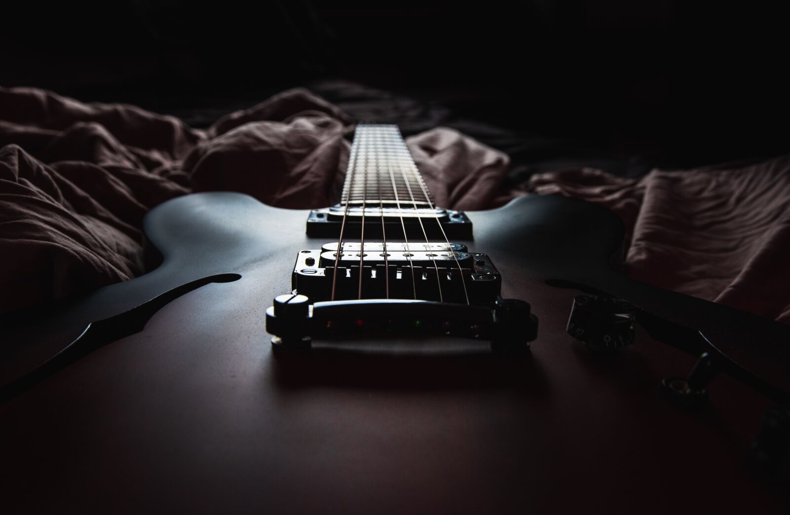Nikon D810 sample photo. Guitar, rustic, instrument photography