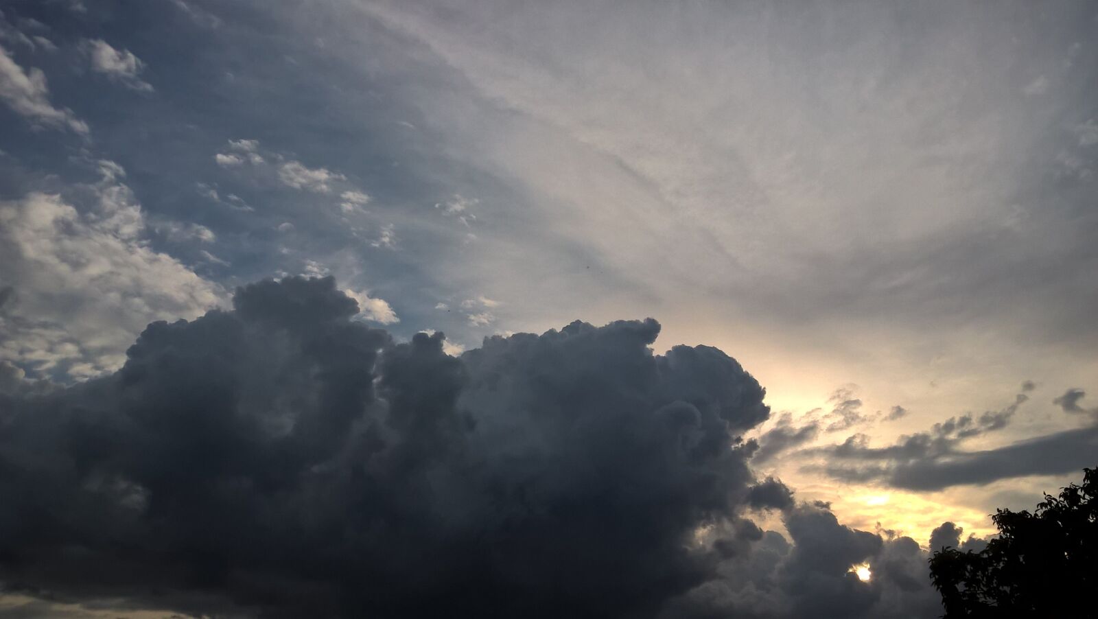 Microsoft Lumia 640 LTE sample photo. Cloud, summer, in the photography