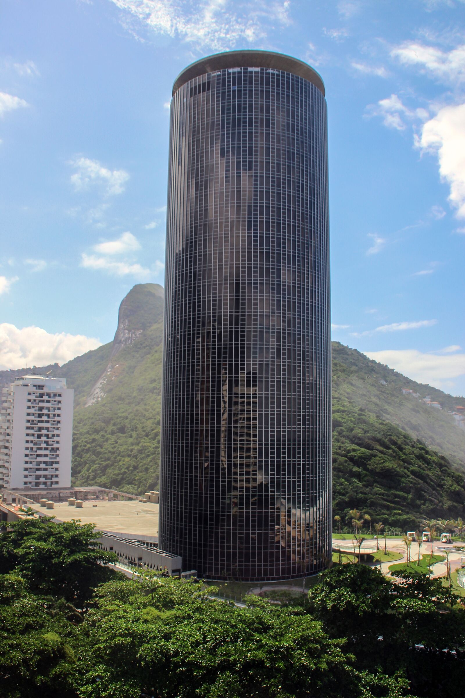 Canon EOS 600D (Rebel EOS T3i / EOS Kiss X5) sample photo. Architecture, brazilwood, rio photography