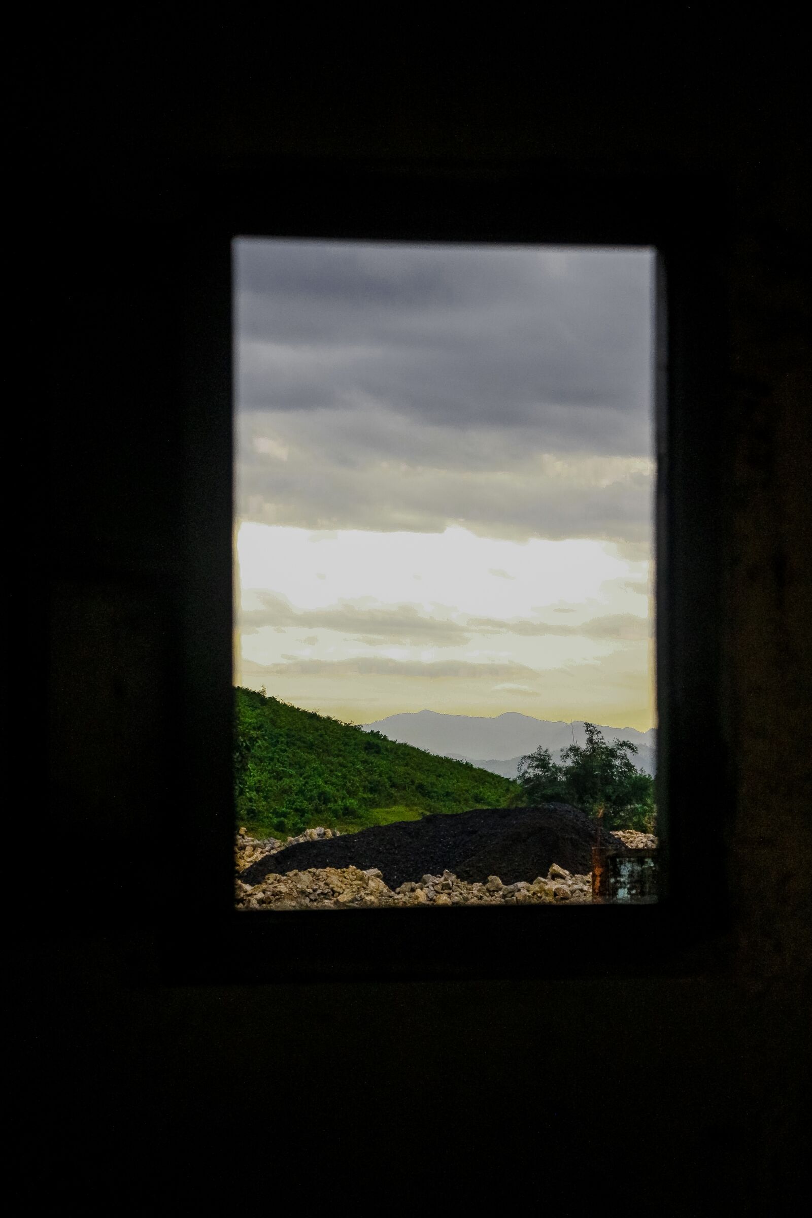 Canon EF-S 18-135mm F3.5-5.6 IS USM sample photo. Nature, window, mountain photography