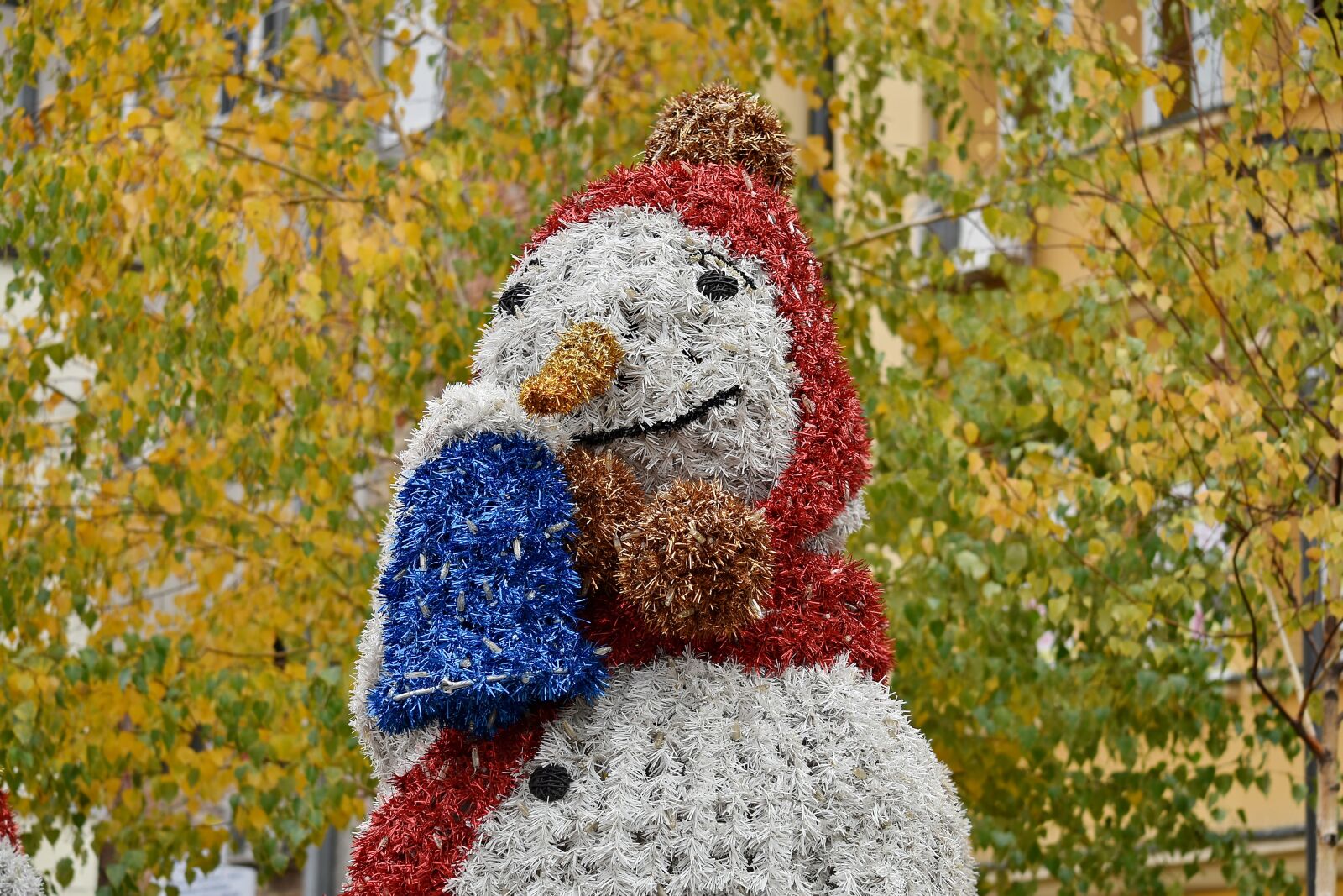 Nikon D5500 sample photo. Colorful, decoration, scarf, snowman photography