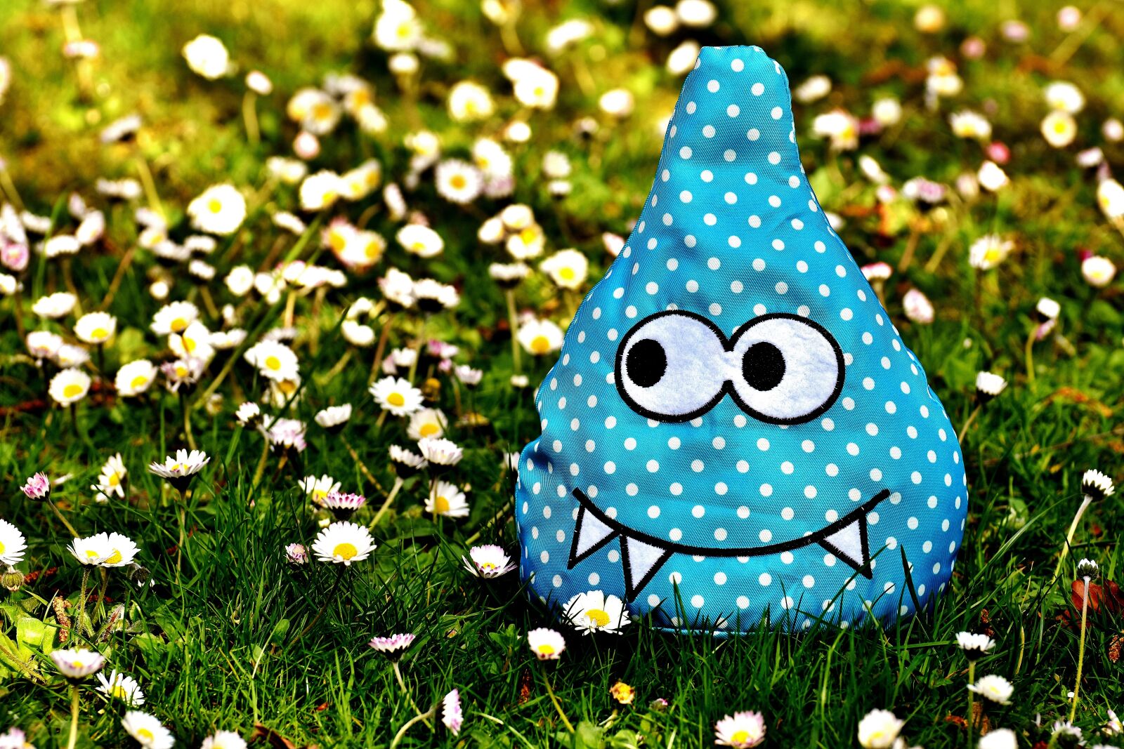 Nikon D7200 sample photo. Monster, fabric, meadow photography