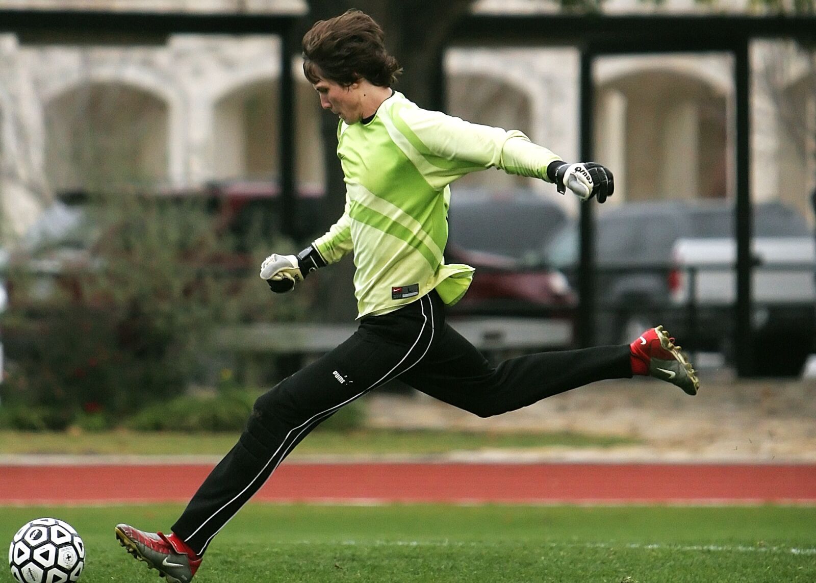 Canon EOS 20D sample photo. Soccer, goal keeper, player photography