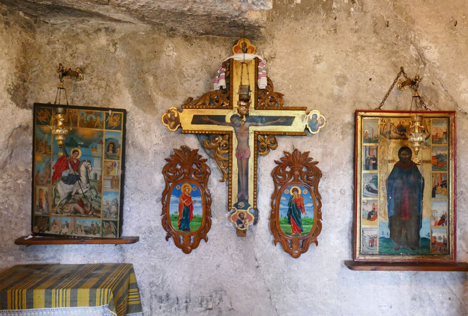 Panasonic Lumix DMC-FZ1000 sample photo. Monastery, cave monastery, hermit photography