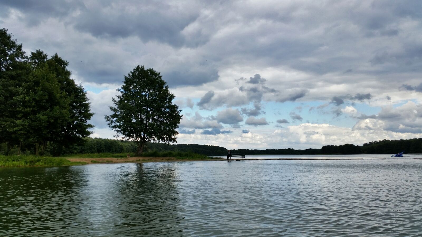 Samsung Galaxy S5 sample photo. Lake, sky, tree, water photography