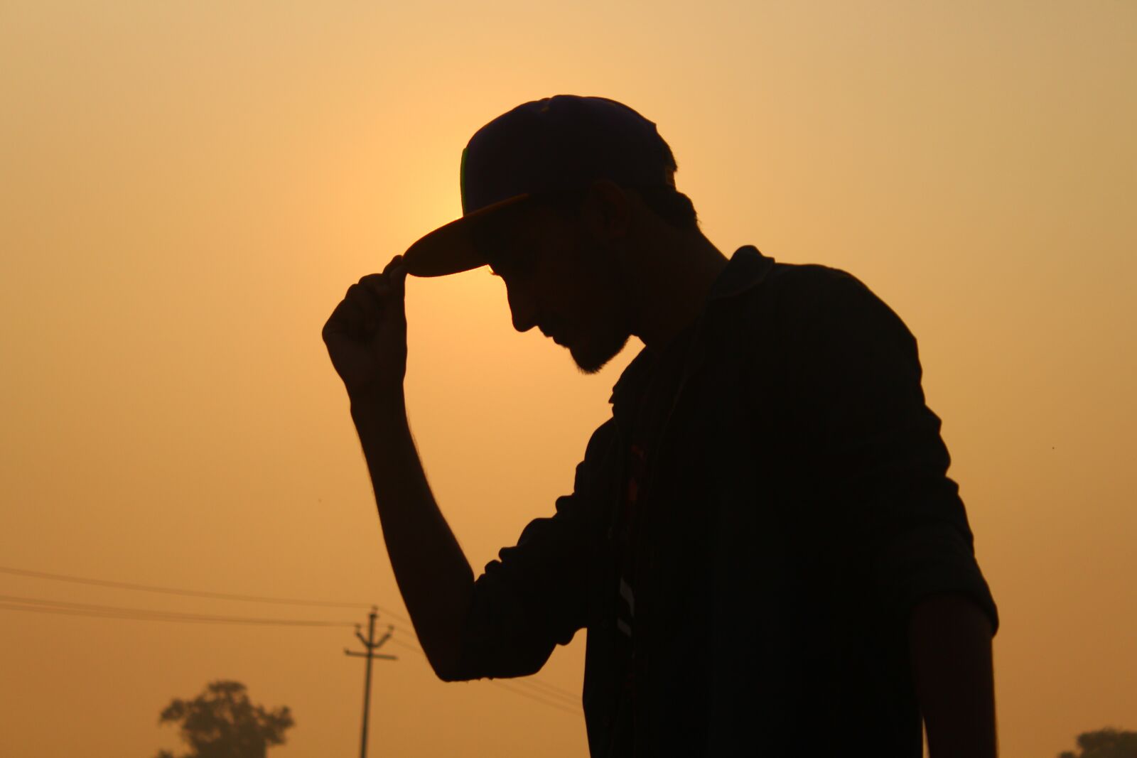 Canon EOS 700D (EOS Rebel T5i / EOS Kiss X7i) sample photo. Silhouette, sun, morning photography