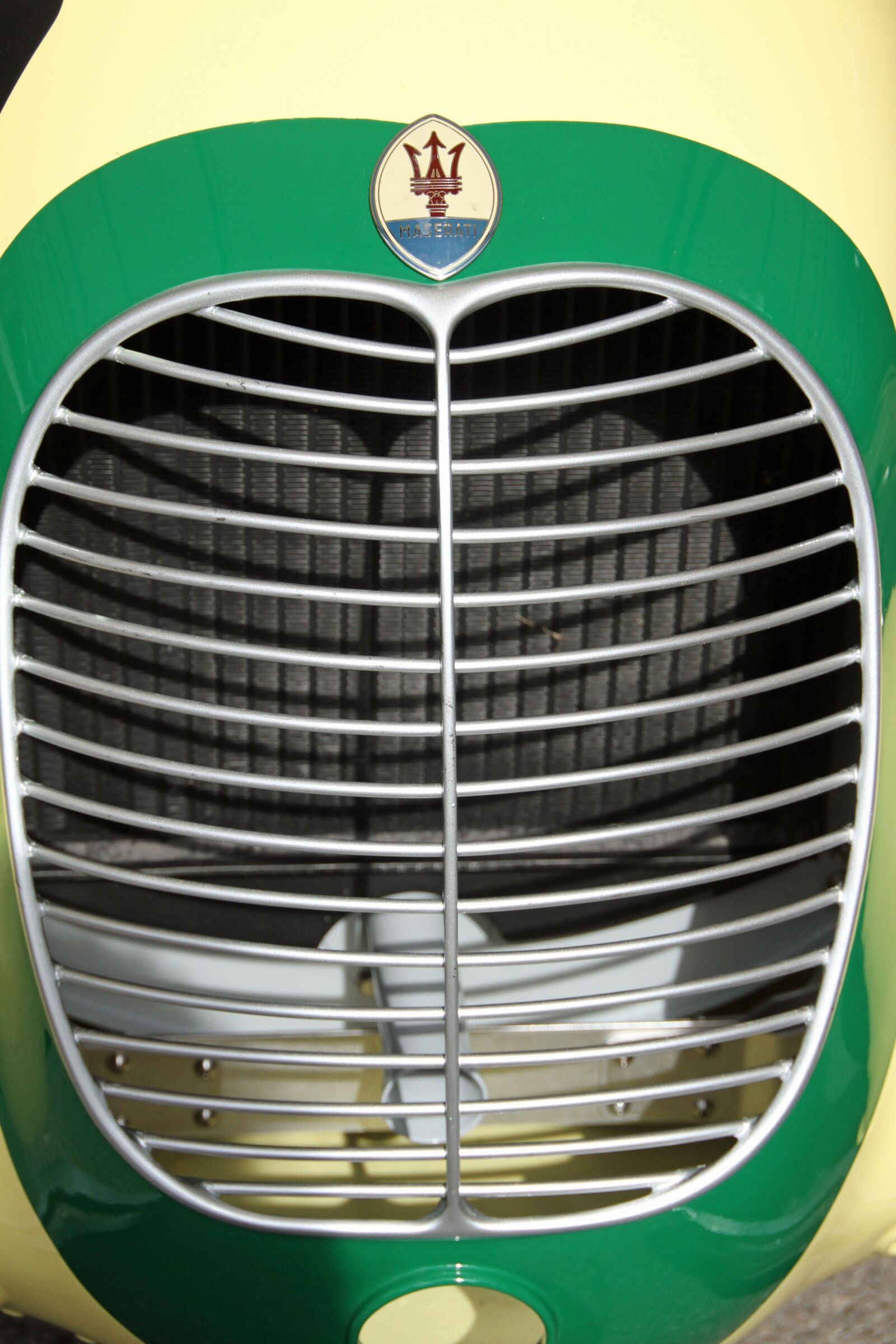 Canon EOS 7D sample photo. Maserati, radiator grill, goodwood photography