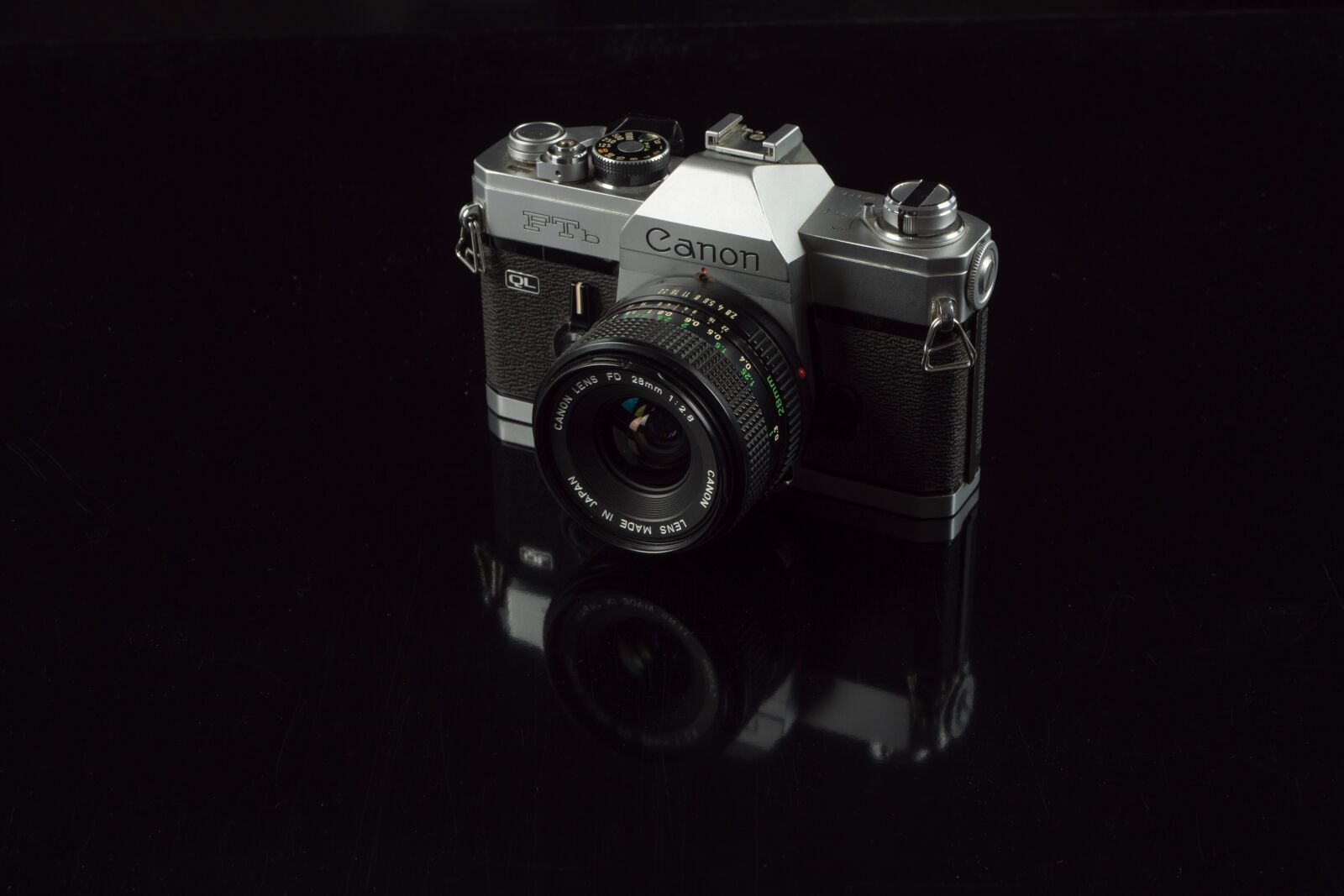 Panasonic Lumix DC-GH5 sample photo. Canon, vintage camera, photo photography