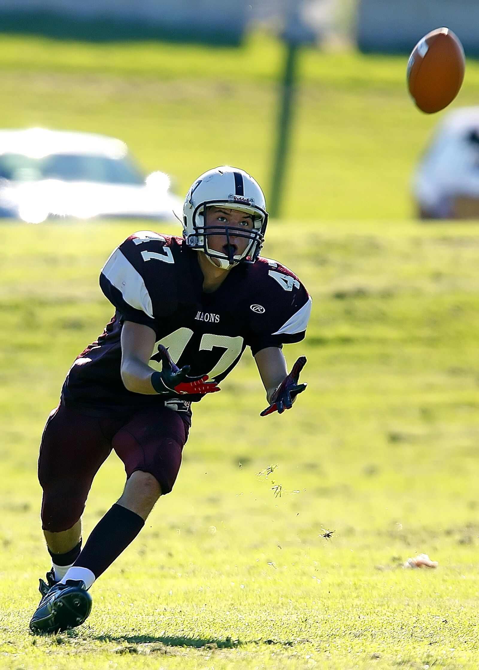 Canon EF 300mm F2.8L IS USM sample photo. Football, american football, sport photography