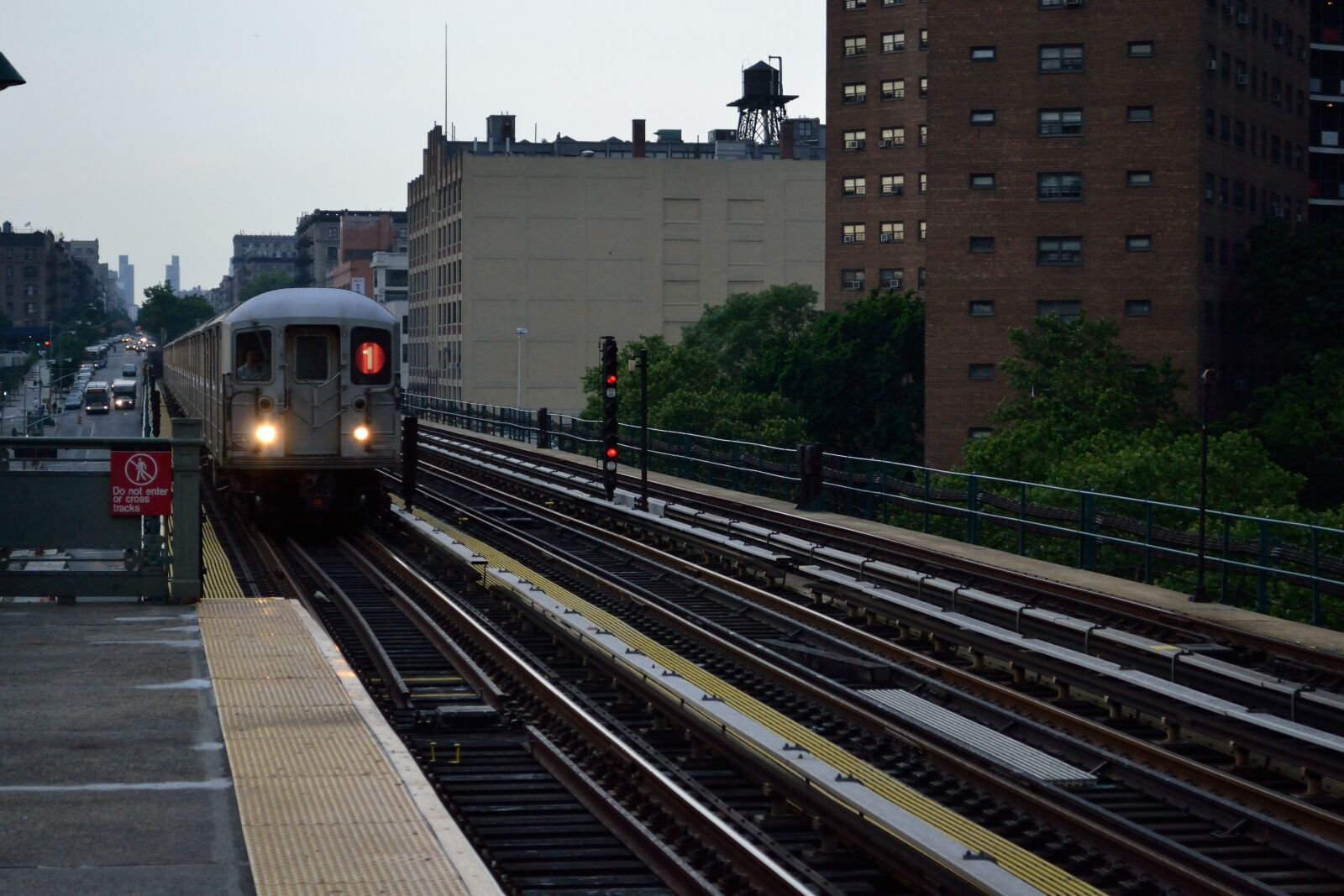 Nikon D3100 sample photo. New york, subway, train photography