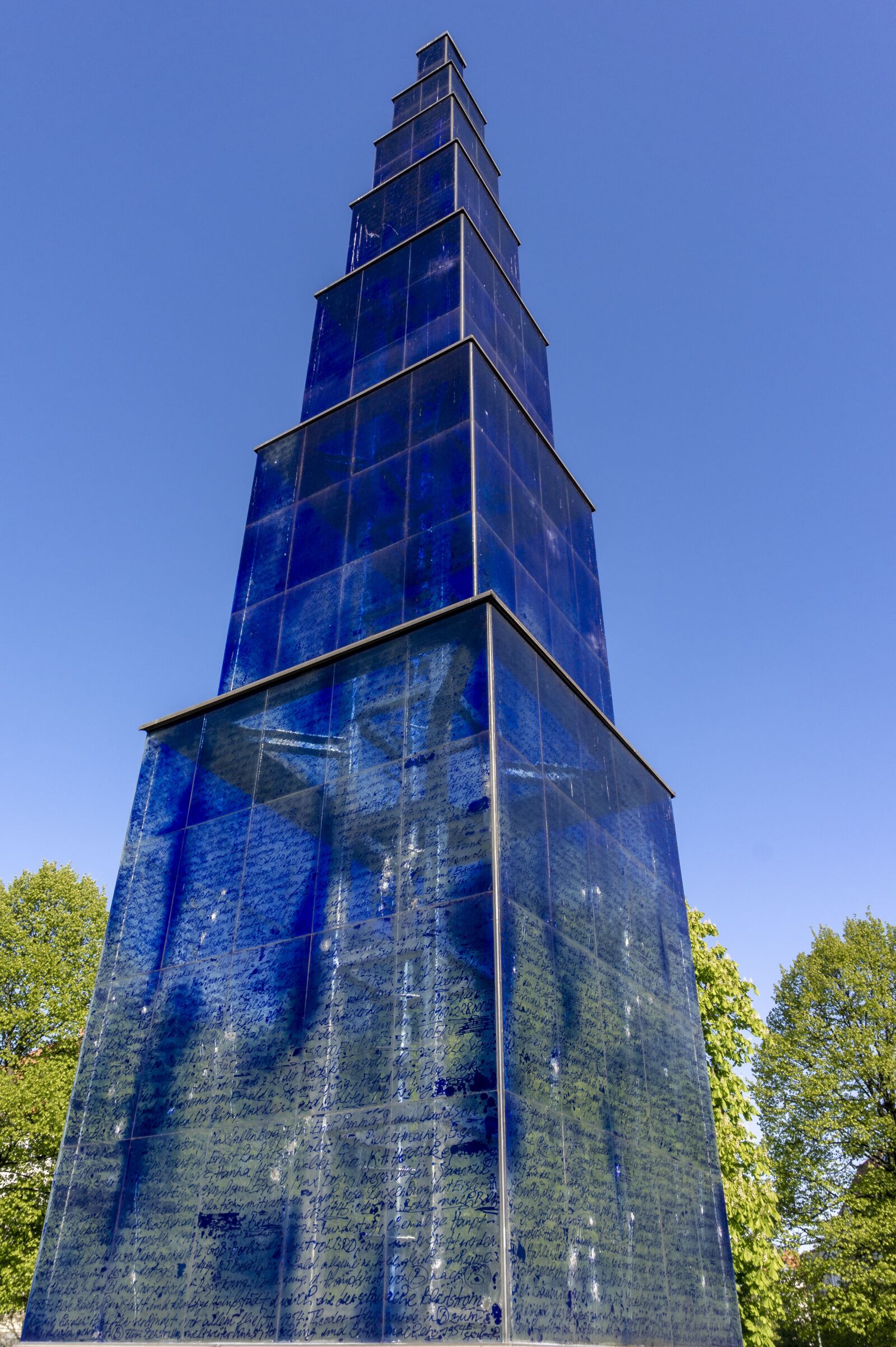 Sony E 16-50mm F3.5-5.6 PZ OSS sample photo. Monument, glass, graded photography