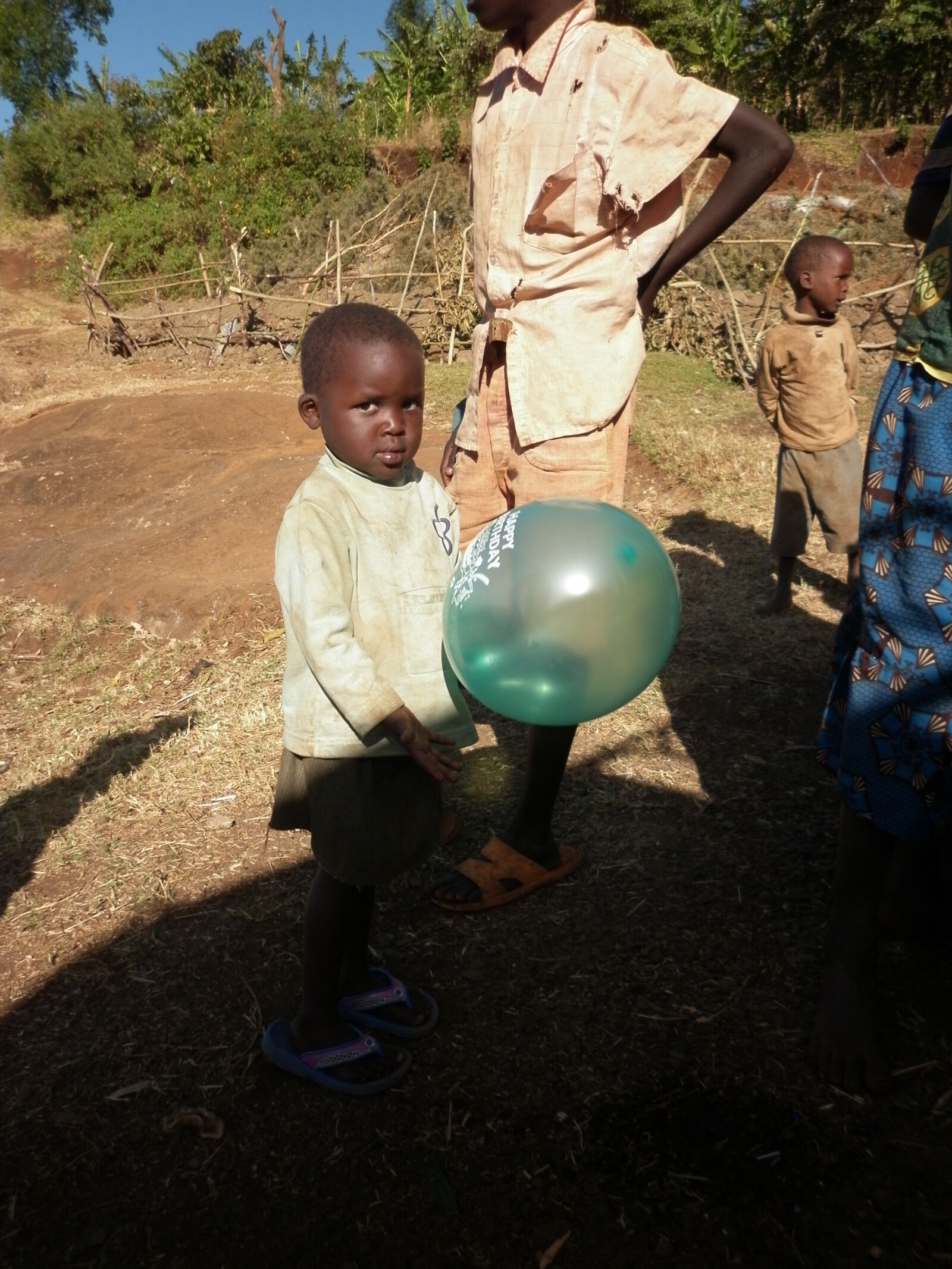 Panasonic DMC-F3 sample photo. Africa, balloon, child, girl photography