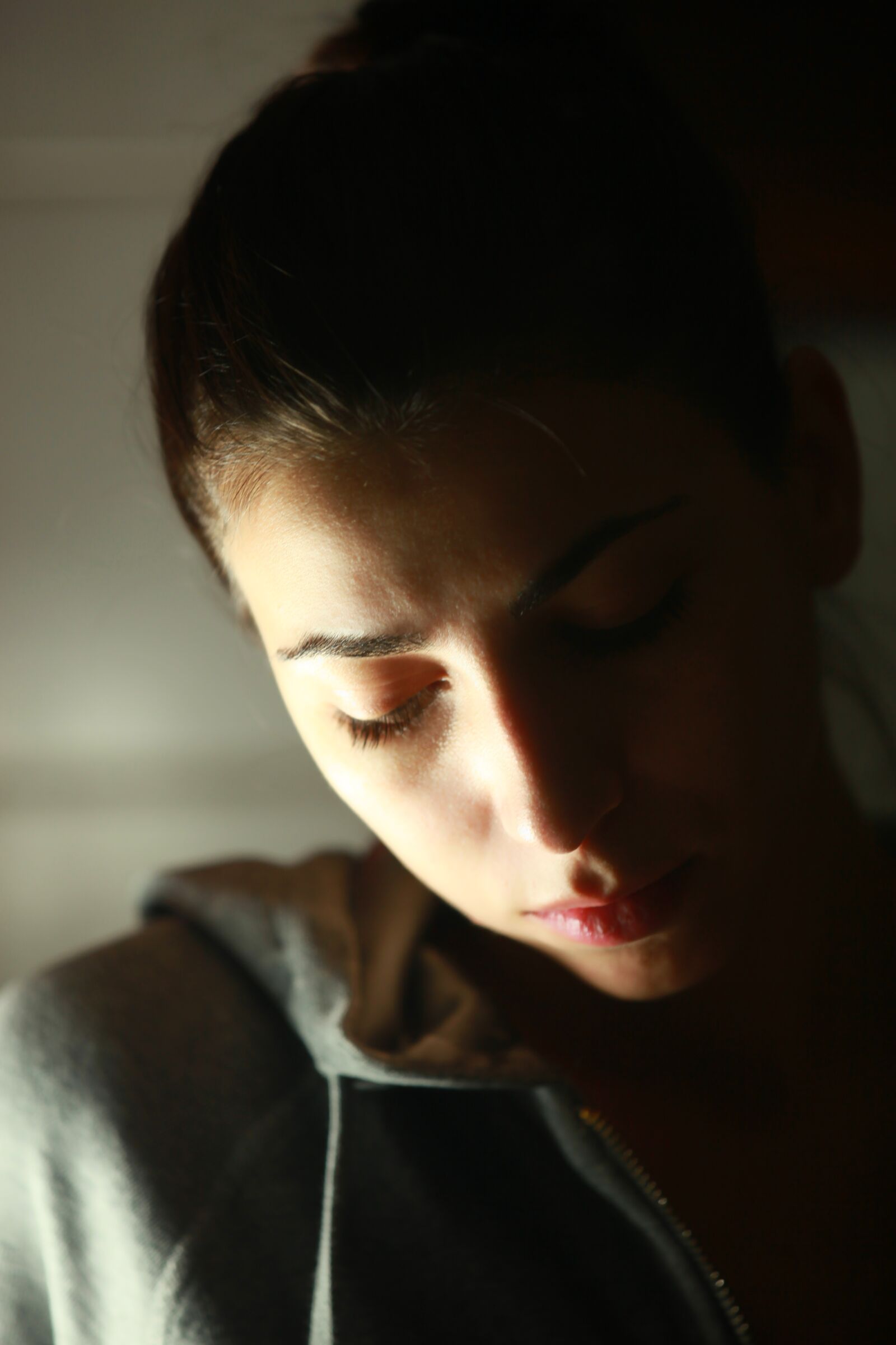 Canon EOS 5D Mark II sample photo. People, sadness, face photography
