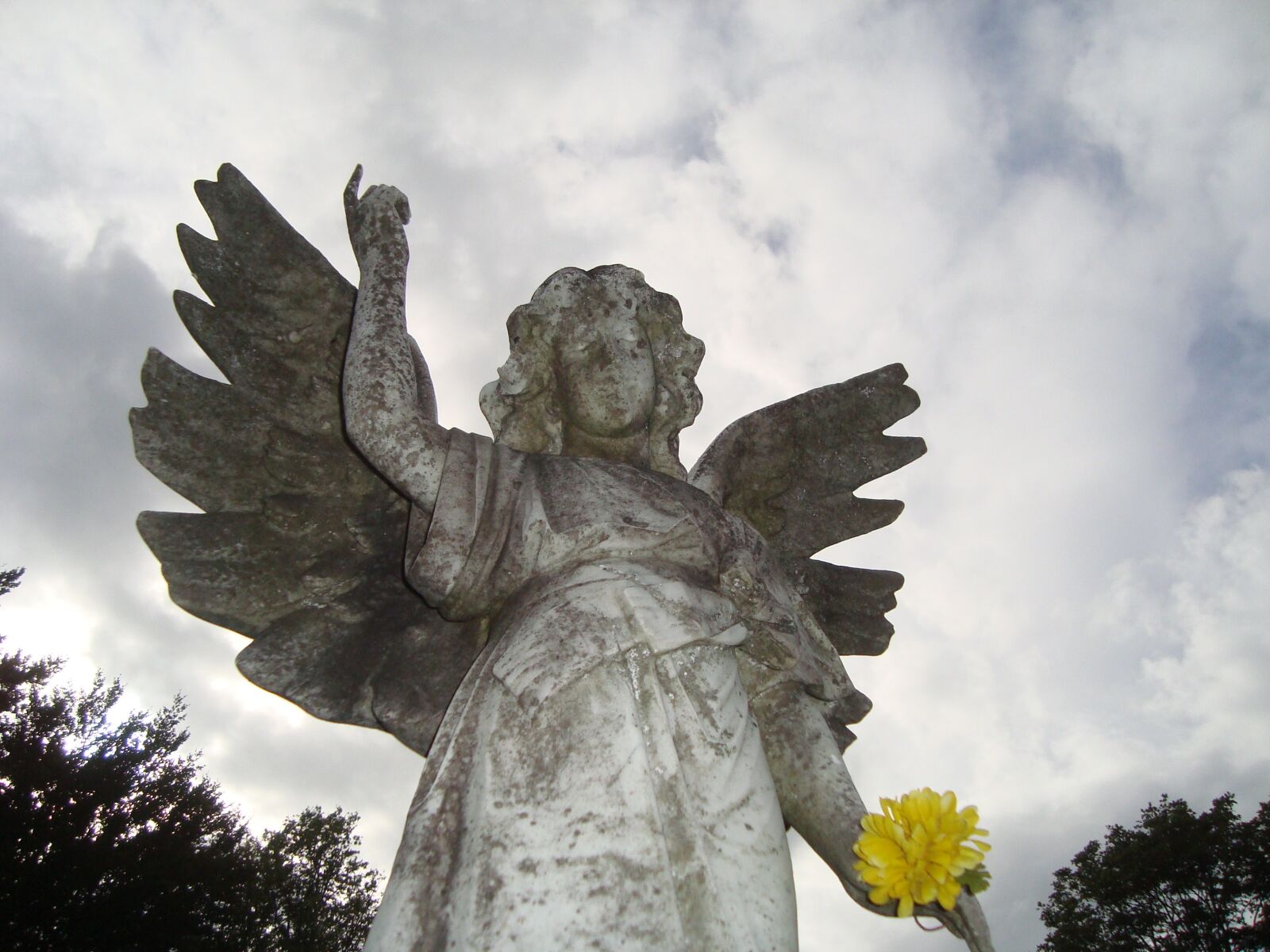 Sony Cyber-shot DSC-W120 sample photo. Angel, wings, statue photography