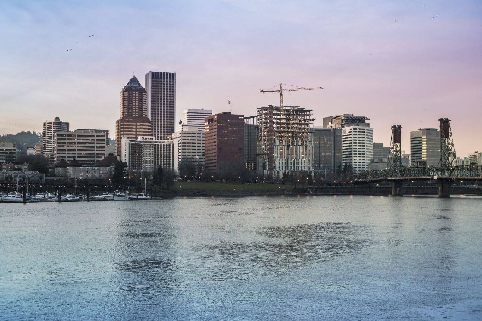 Canon EF 50mm F1.8 II sample photo. River, city, skyline photography