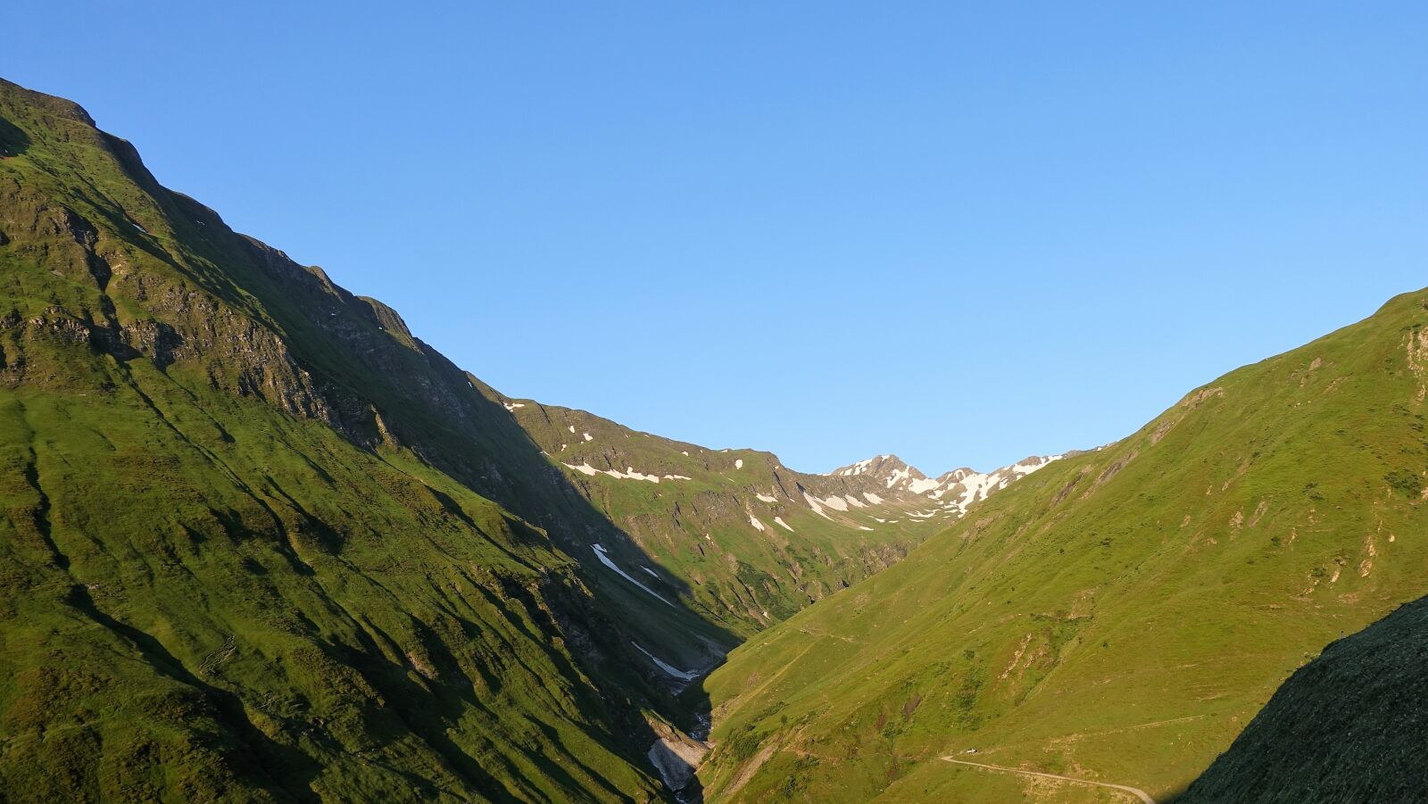 Sony Cyber-shot DSC-RX100 IV sample photo. Nature, landscape, mountain landscape photography