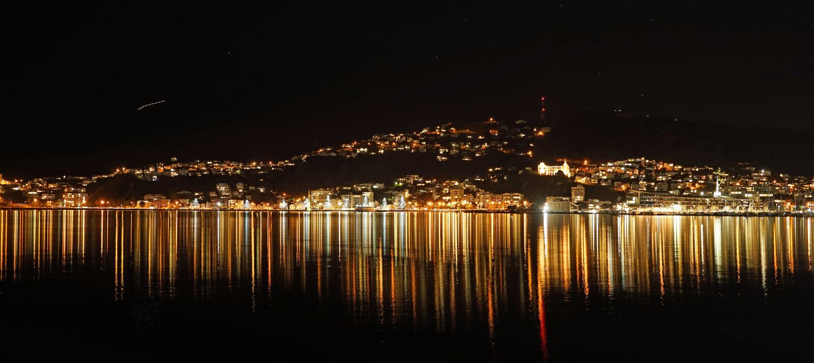 Sony a7 + Sony FE 24-240mm F3.5-6.3 OSS sample photo. Wellington, night photograph, lighting photography