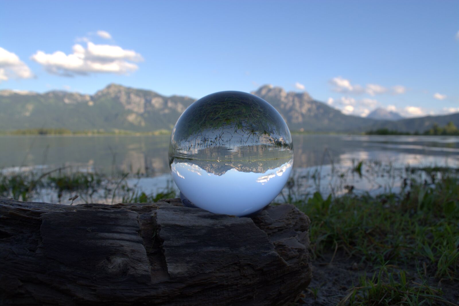 Nikon D5200 sample photo. Glass ball, globe image photography