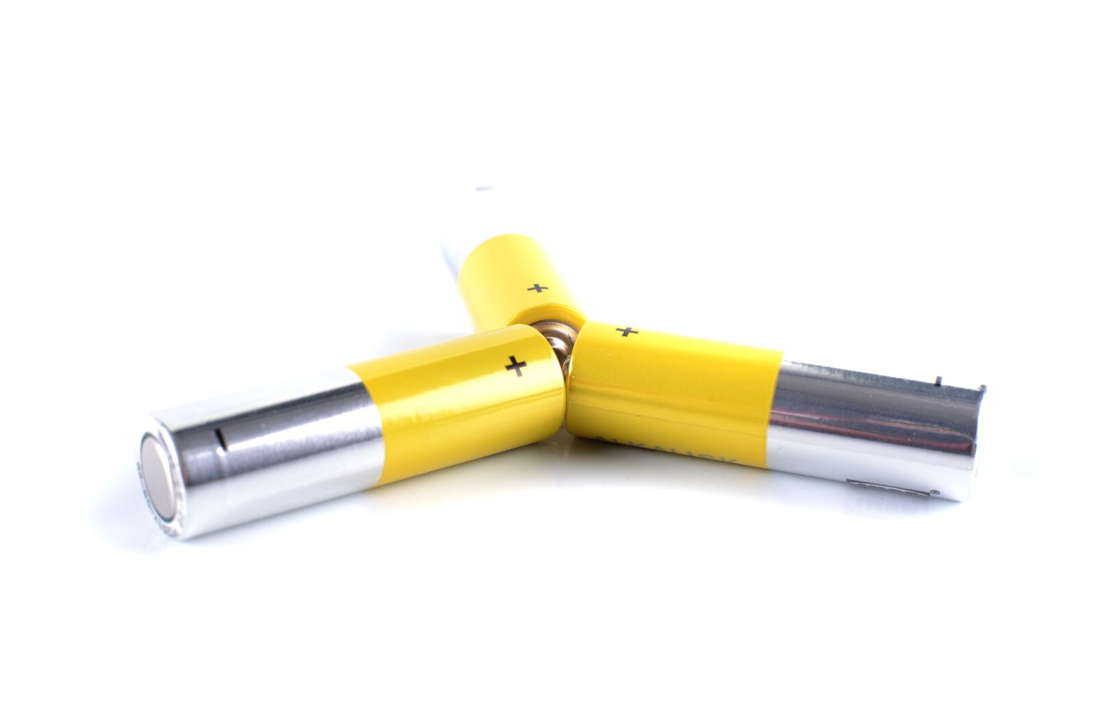 Nikon D7100 sample photo. Battery, metal, power photography