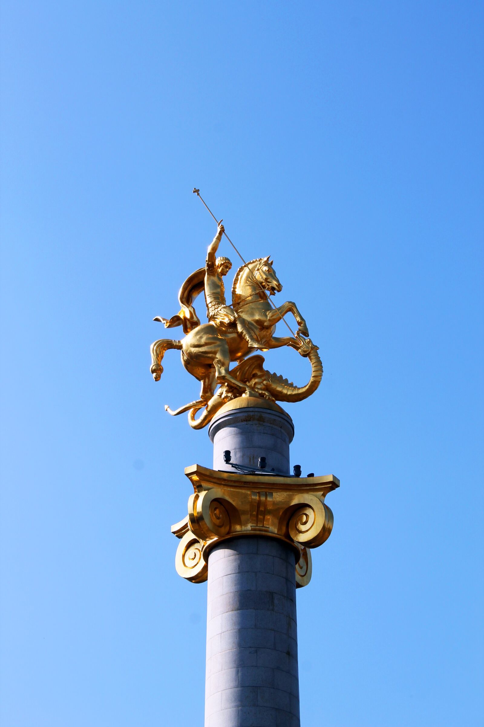 Canon EOS 1100D (EOS Rebel T3 / EOS Kiss X50) sample photo. The monument of freedom photography