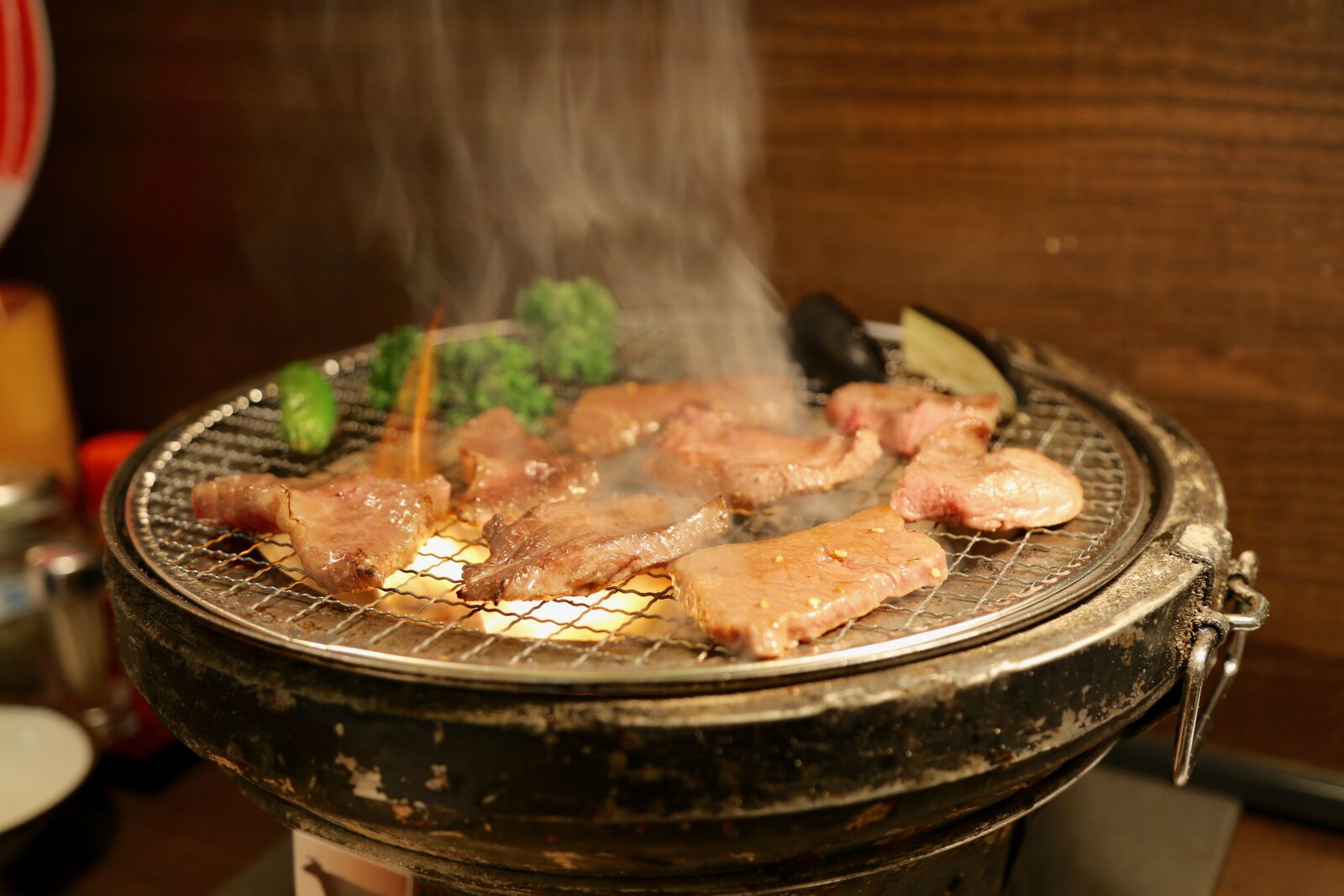 Canon EOS 6D + Canon EF 24-105mm F4L IS USM sample photo. Japan, gourmet, barbecue photography