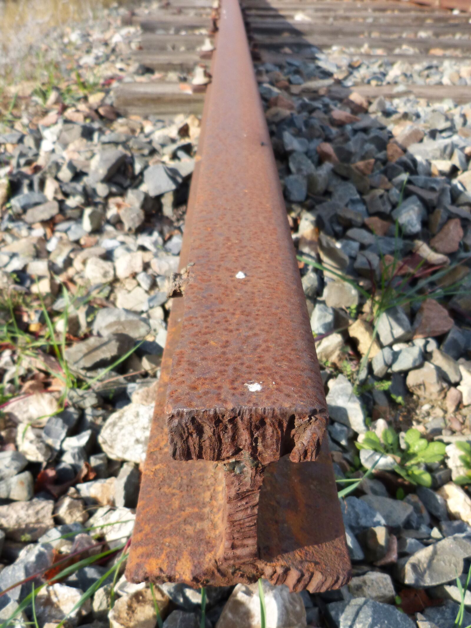 Panasonic DMC-FZ62 sample photo. Rail, section, naughty photography