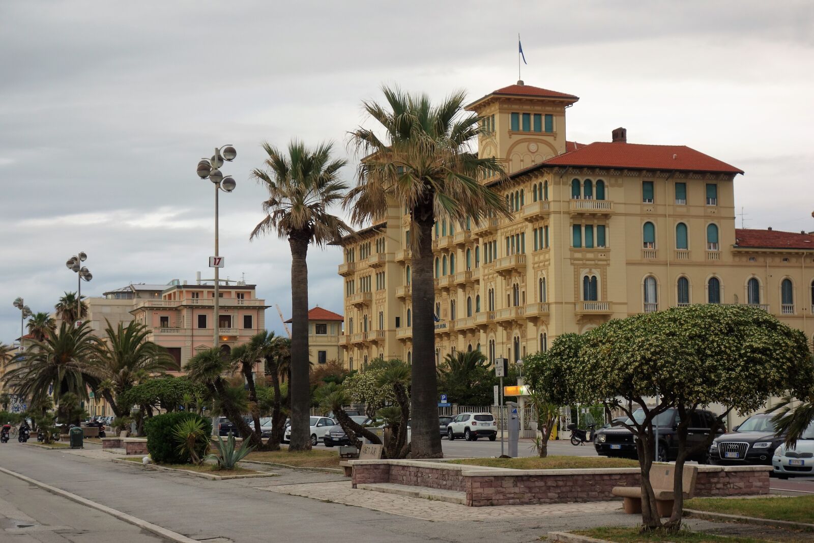 Sony Cyber-shot DSC-RX100 sample photo. Viareggio, italy, coast photography