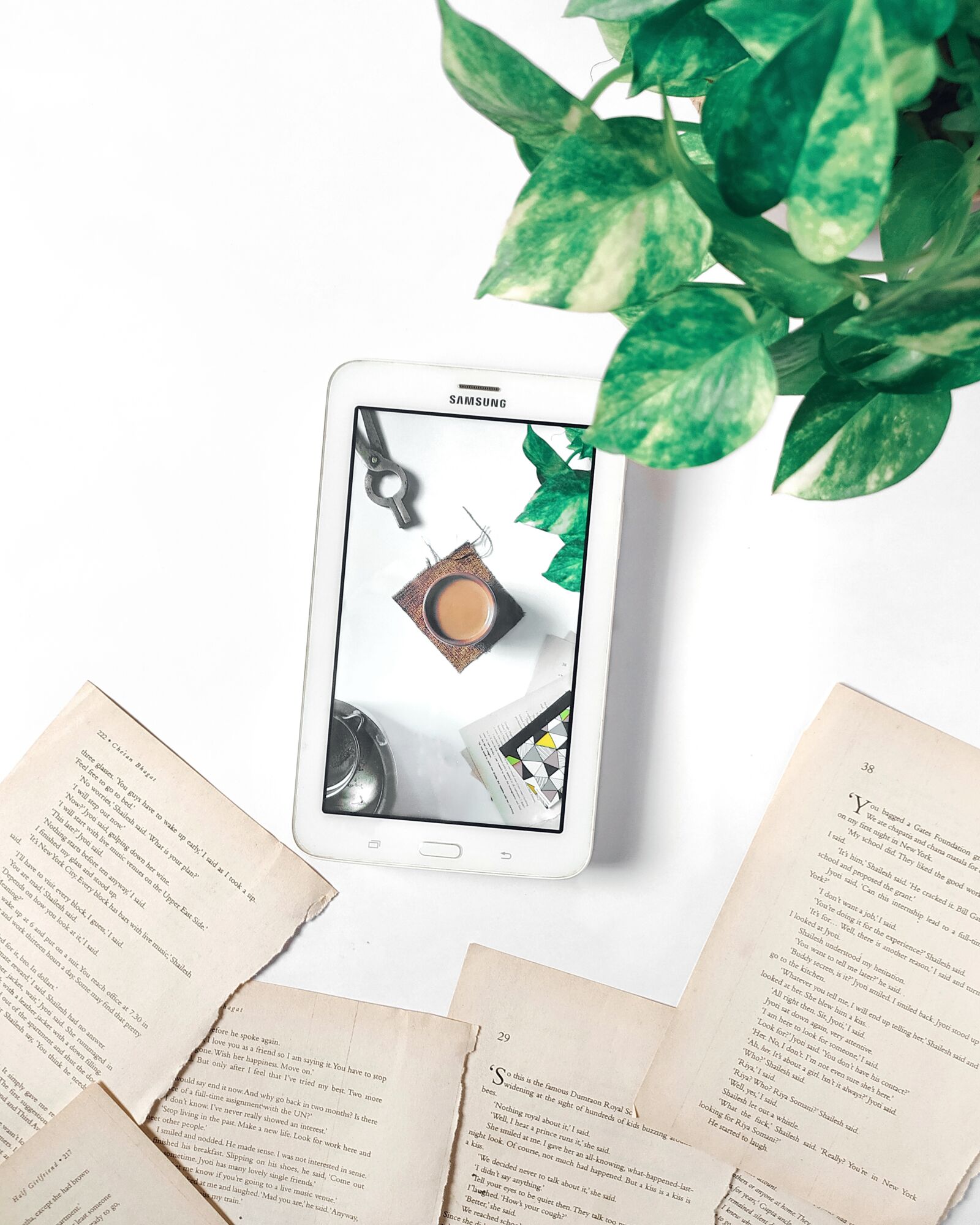 Xiaomi Redmi Note 8 sample photo. Chai, mobile frame, books photography