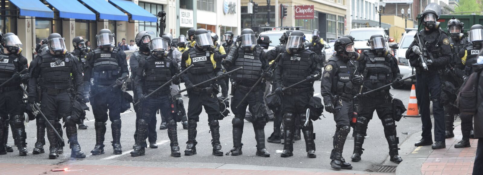 Nikon D3300 sample photo. Portland, police, protest photography