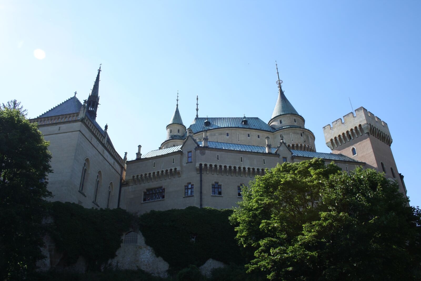 Canon EOS 1000D (EOS Digital Rebel XS / EOS Kiss F) sample photo. Castle, lock, monument photography