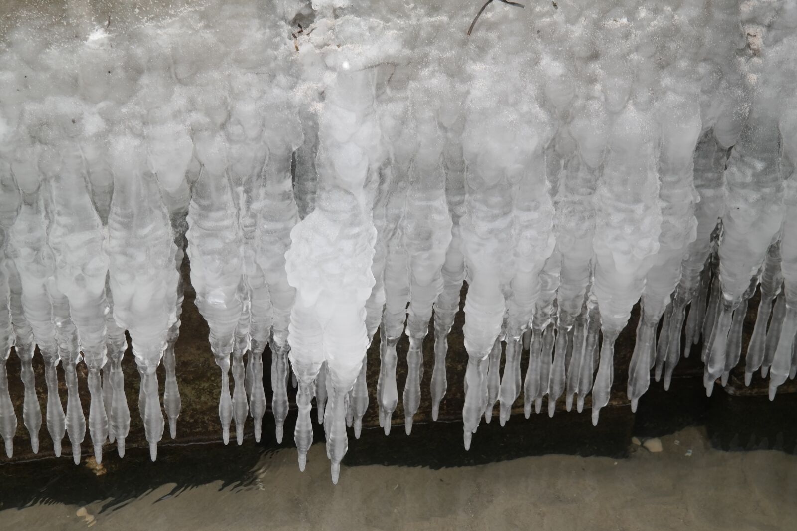 Samsung NX300 sample photo. Icicle, ice, stalactite photography